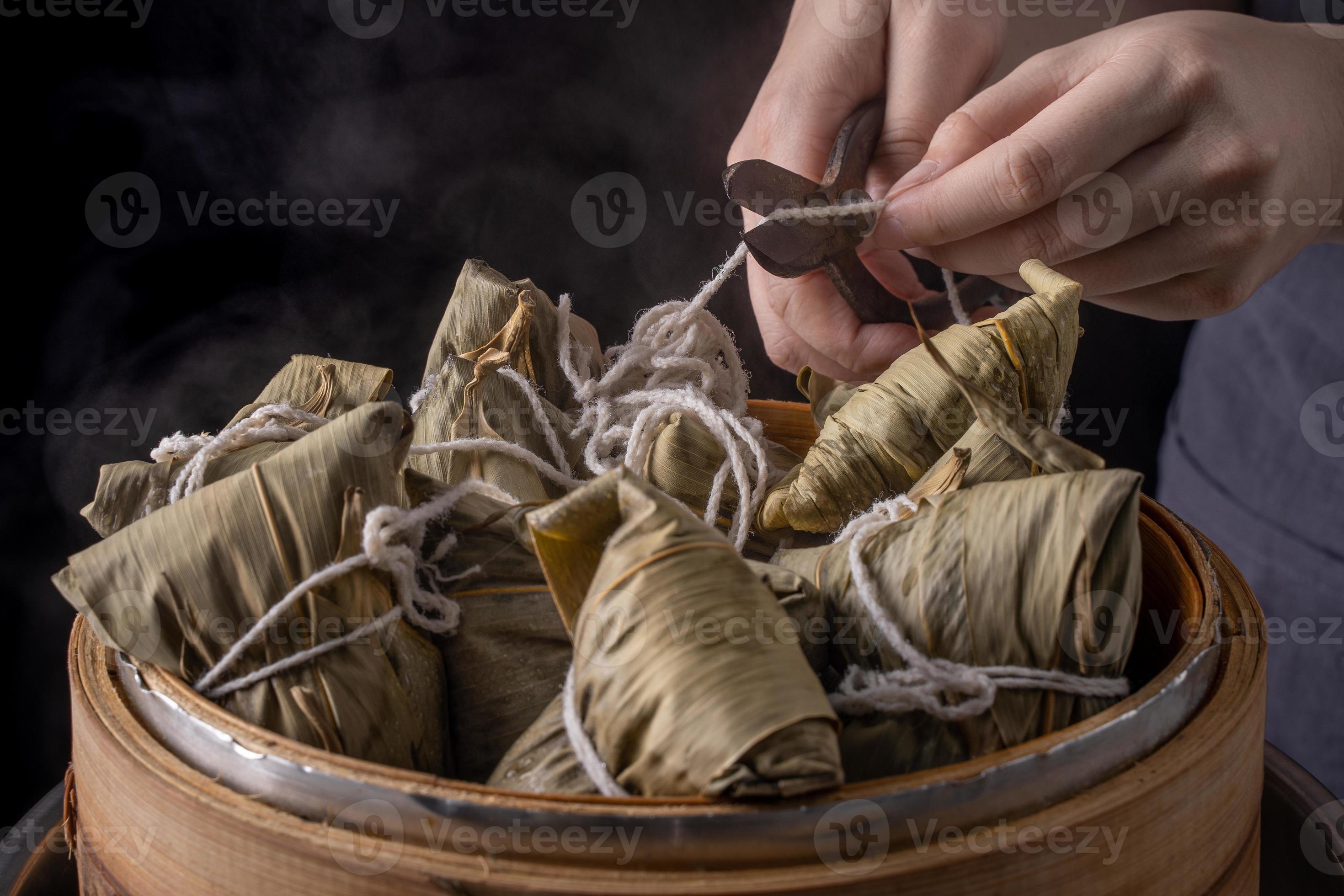 Rice dumpling, zongzi Dragon Boat Festival, Bunch of Chinese