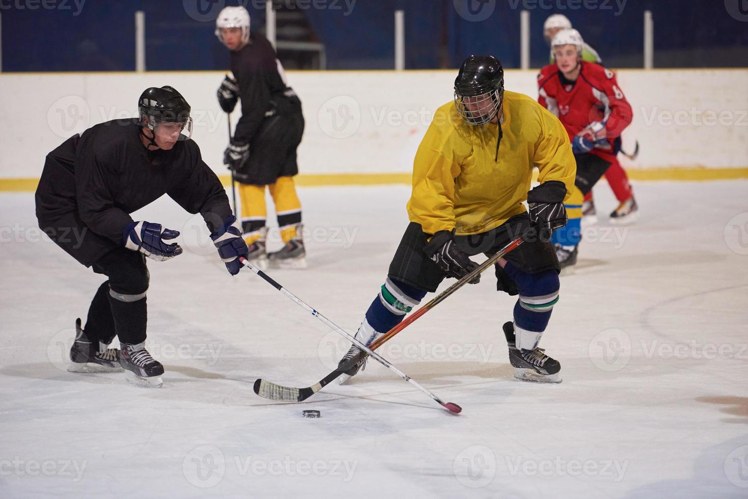 jugadores de hockey sobre hielo foto