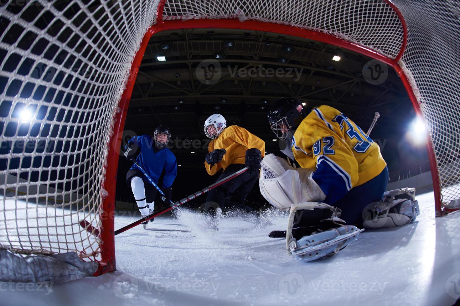 portero de hockey sobre hielo foto