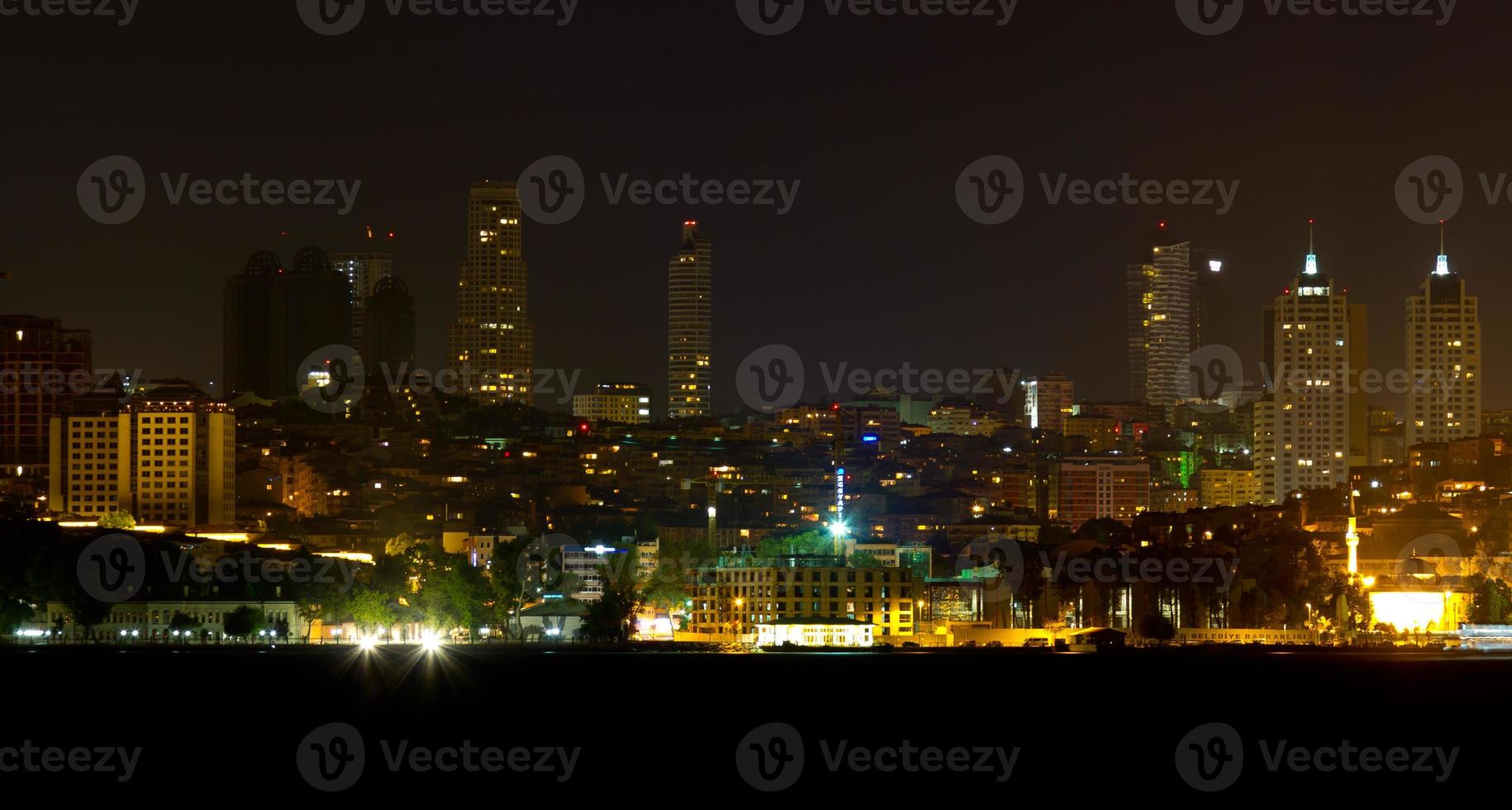 Estambul en la noche foto