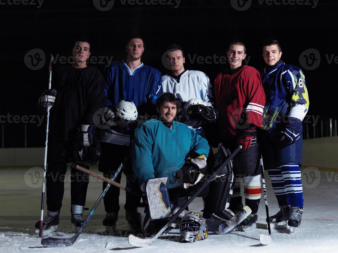 equipo de jugadores de hockey sobre hielo foto