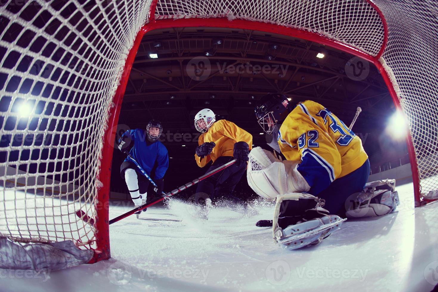 portero de hockey sobre hielo foto