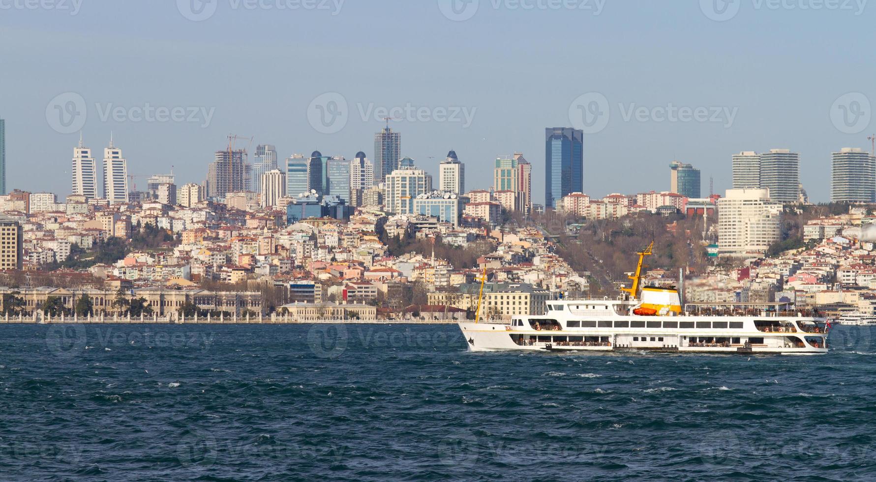 estrecho del bósforo, estambul, turquía foto