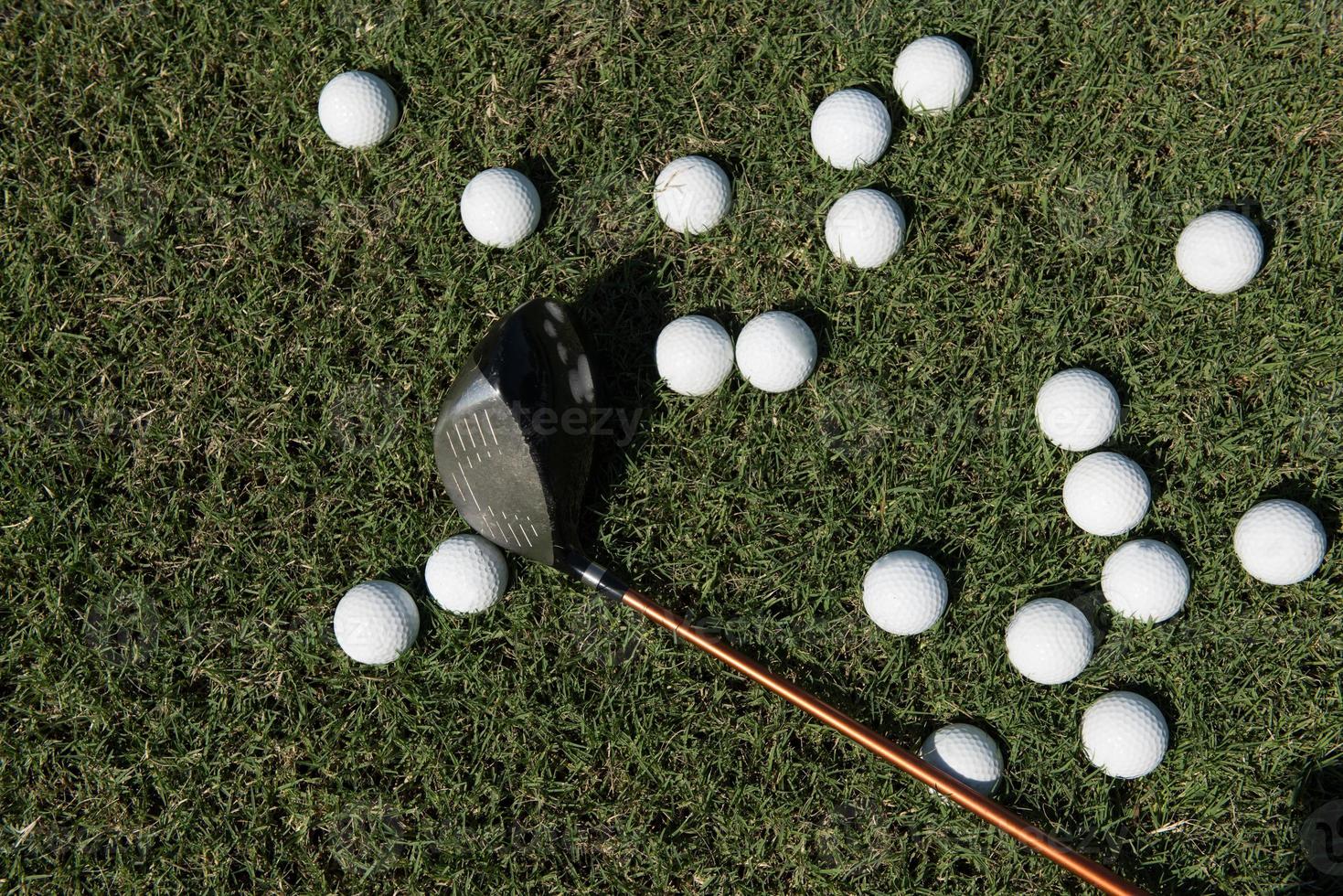 golf balls background photo