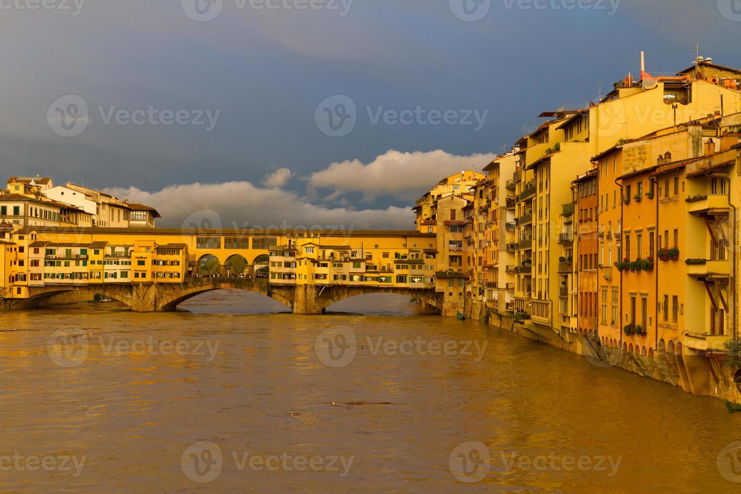Ponte Vecchio, Florence, Italy photo