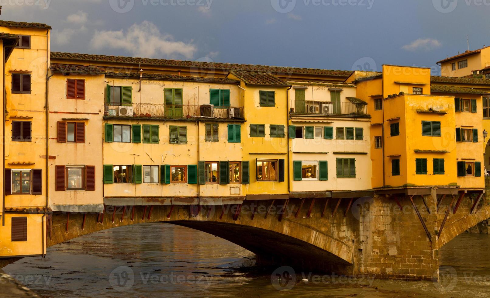 Ponte Vecchio, Florence, Italy photo