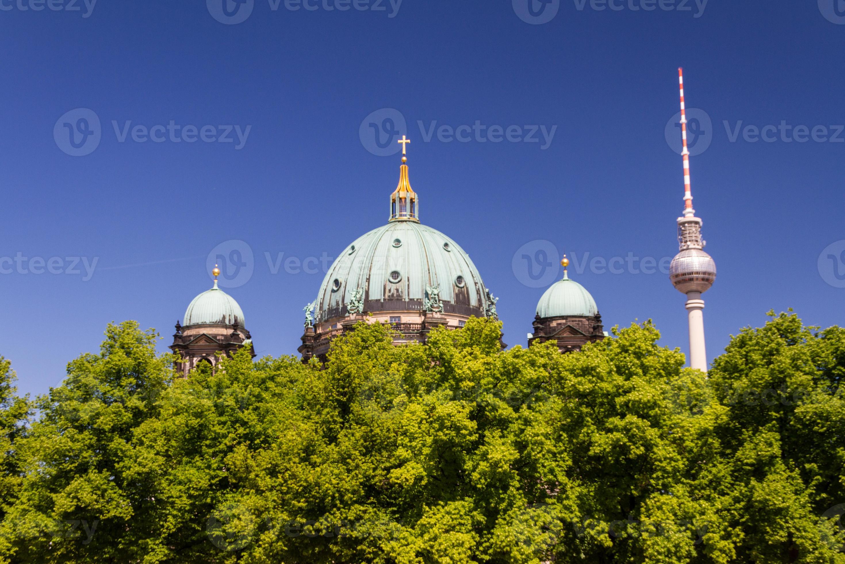 Berlin Cathedral Berliner Dom 10867282 Stock Photo at Vecteezy