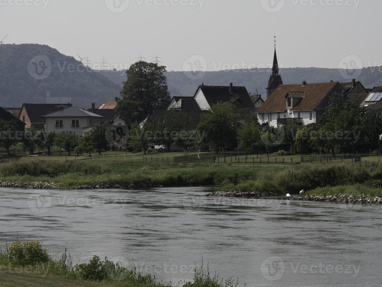 el río weser en alemania foto