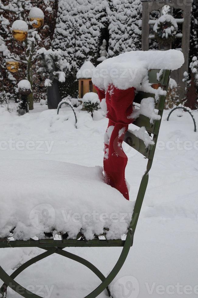 horario de invierno en un jardín alemán foto