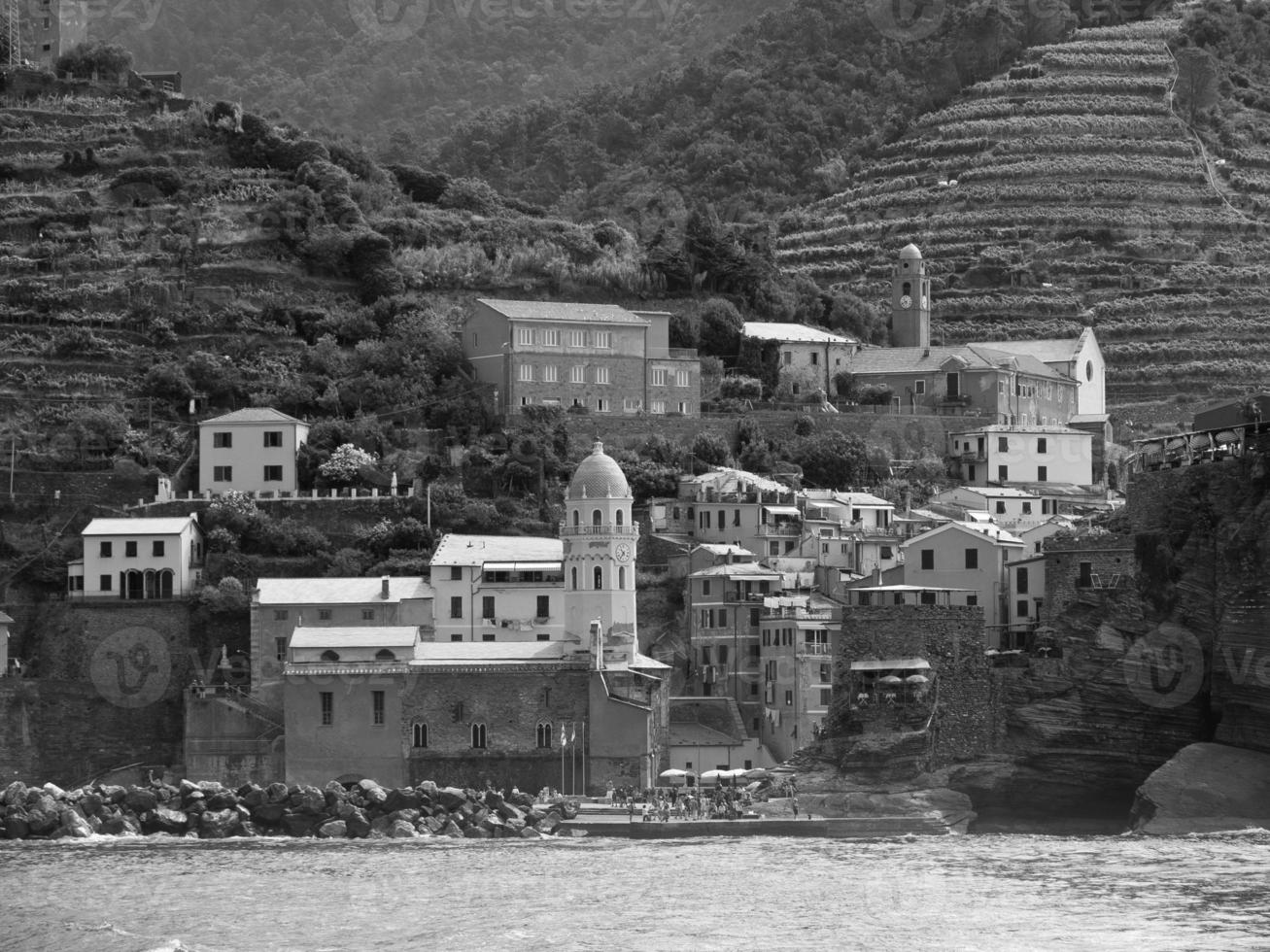 monterosso in italy photo