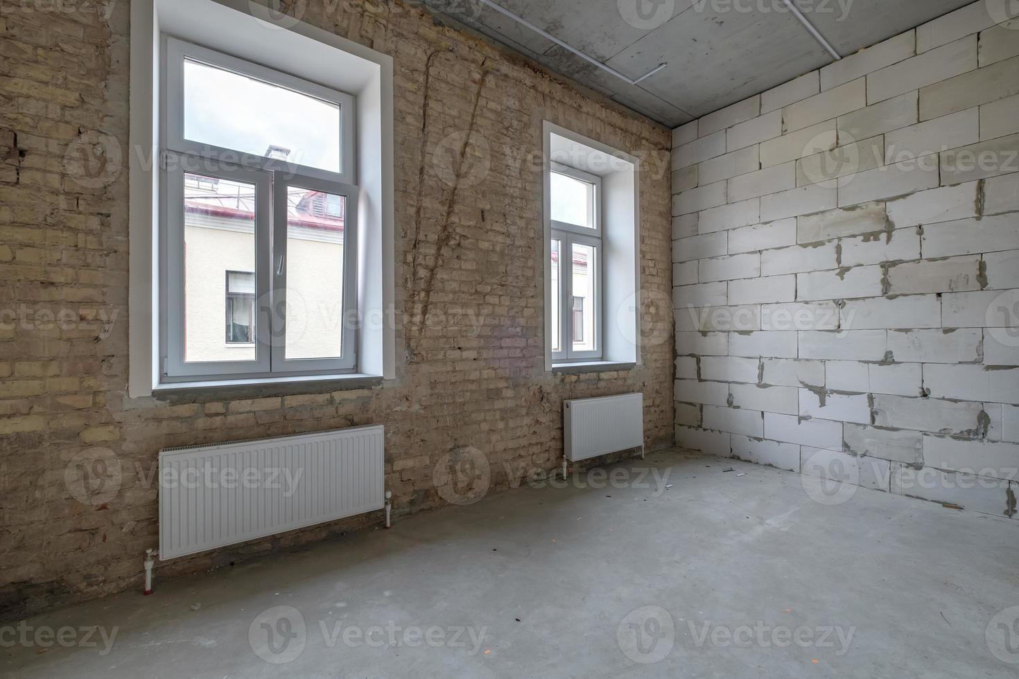 empty white room with repair and without furniture. room for office or store photo