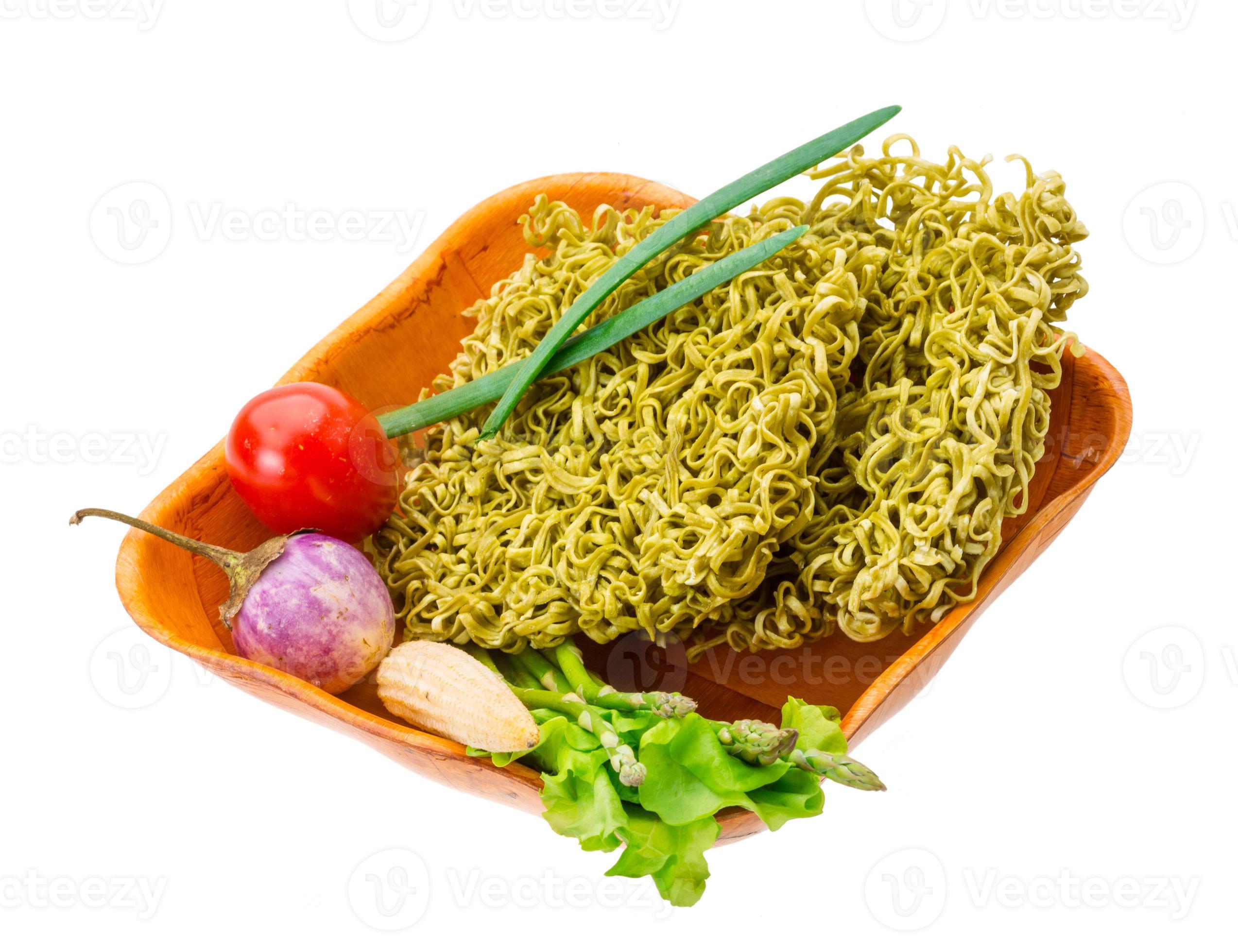 Green raw noodles 10933971 Stock Photo at Vecteezy