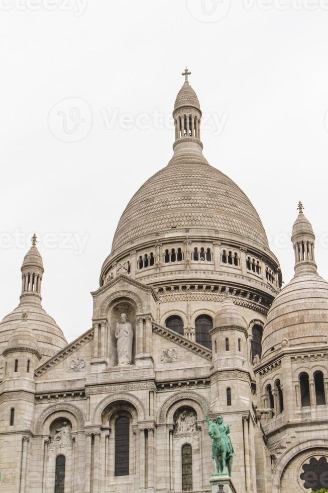 la arquitectura externa de sacre coeur, montmartre, parís, francia foto