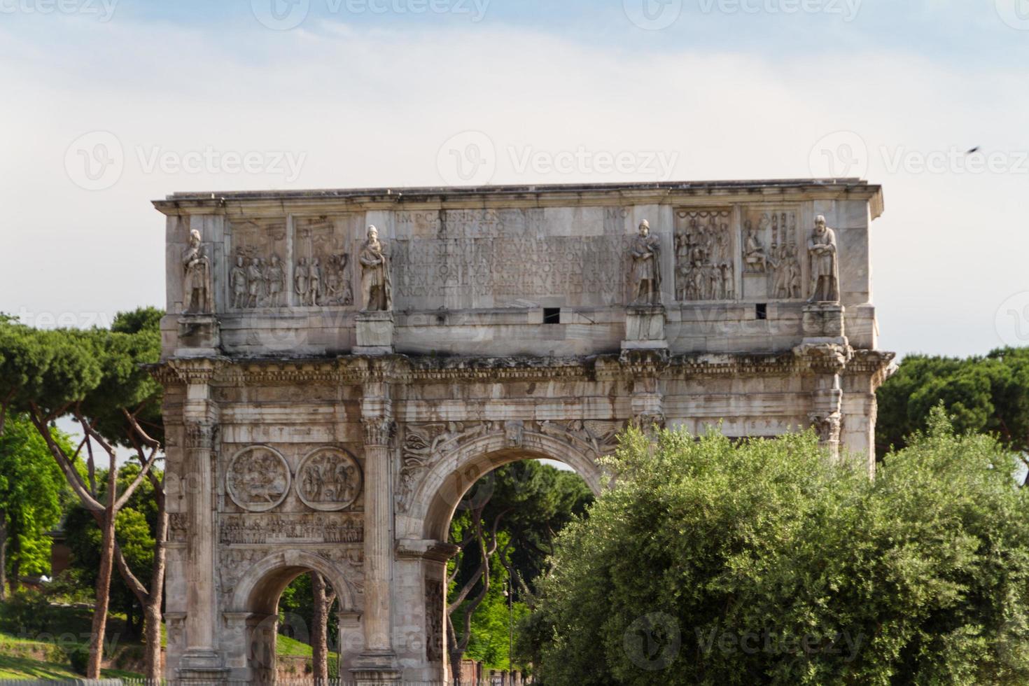 The Arch of Constantine, Rome, Italy photo