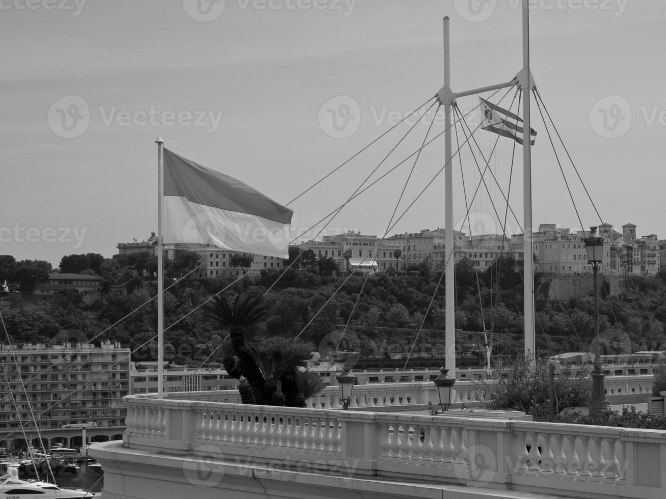 Mónaco en el mar Mediterráneo foto