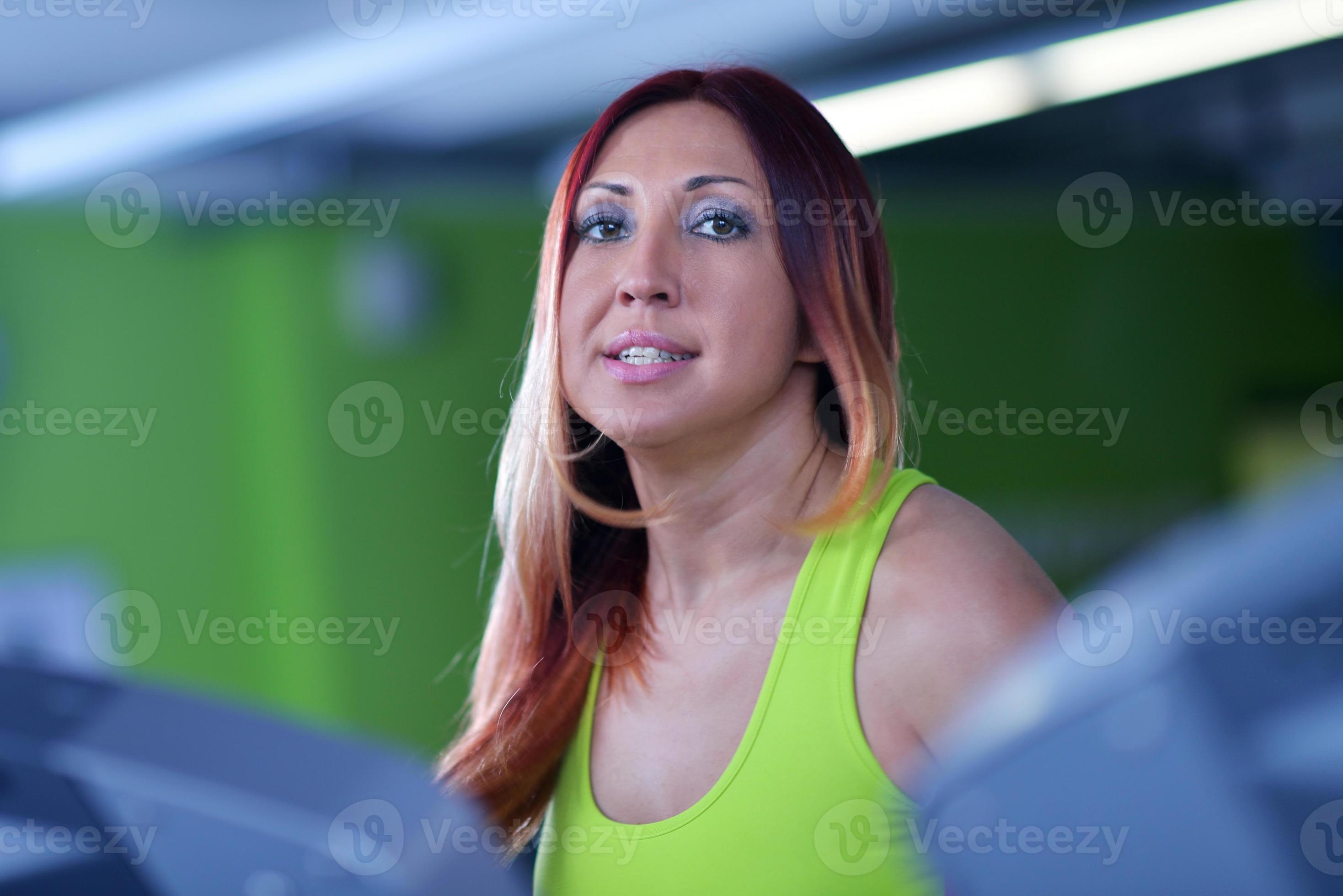 Group Of People Running On Treadmills 10955993 Stock Photo At Vecteezy Group Of People Running On Treadmills 10955993 Stock Photo At Vecteezy