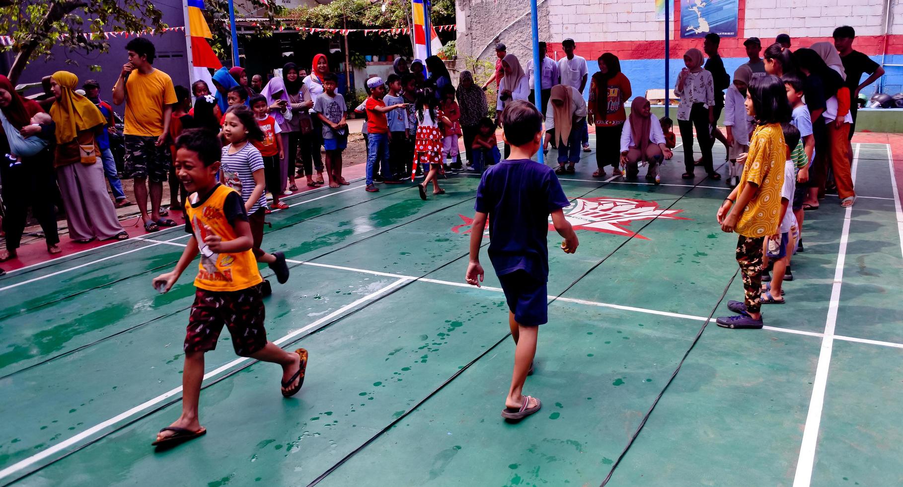 Pamulang, August 17, 2022. Various competitions to commemorate Indonesia's independence day were carried out in a simple but still lively manner. photo