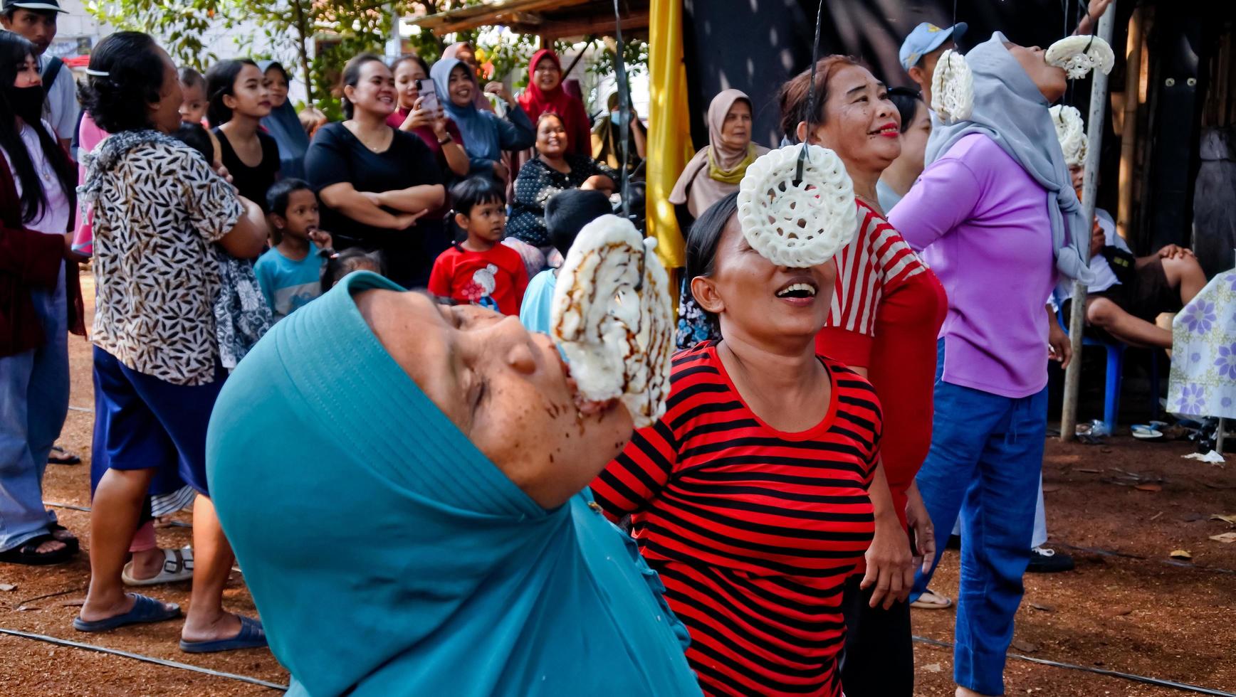 Pamulang, August 17, 2022. Various competitions to commemorate Indonesia's independence day were carried out in a simple but still lively manner. photo