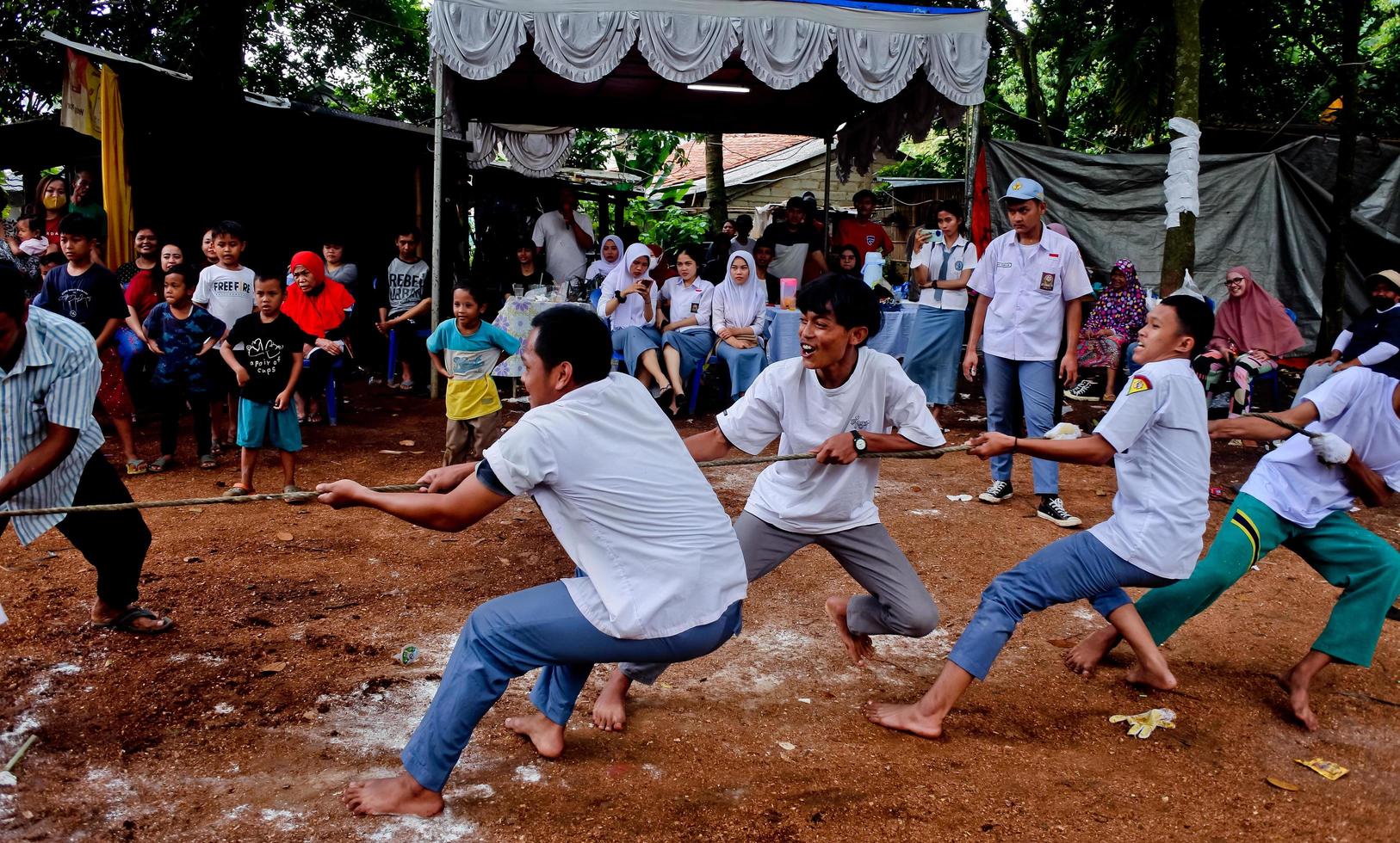 Pamulang, August 17, 2022. Various competitions to commemorate Indonesia's independence day were carried out in a simple but still lively manner. photo