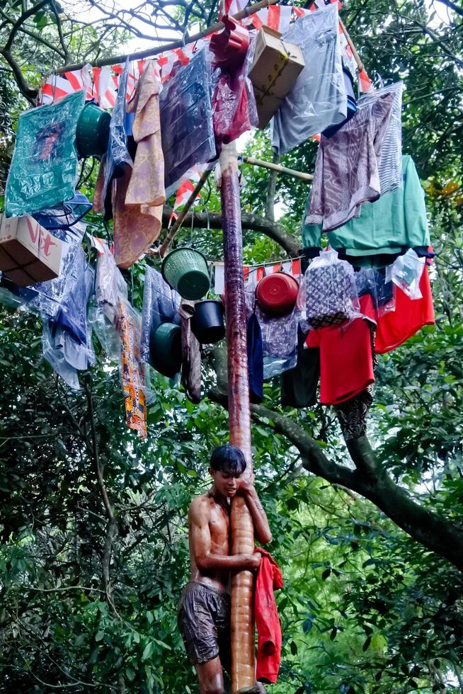 Pamulang, August 17, 2022. Various competitions to commemorate Indonesia's independence day were carried out in a simple but still lively manner. photo