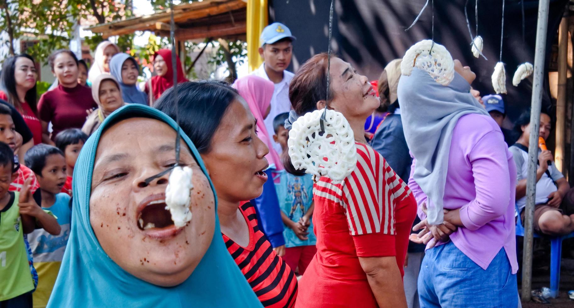 Pamulang, August 17, 2022. Various competitions to commemorate Indonesia's independence day were carried out in a simple but still lively manner. photo