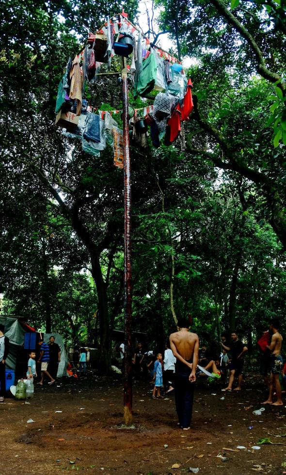 Pamulang, August 17, 2022. Various competitions to commemorate Indonesia's independence day were carried out in a simple but still lively manner. photo