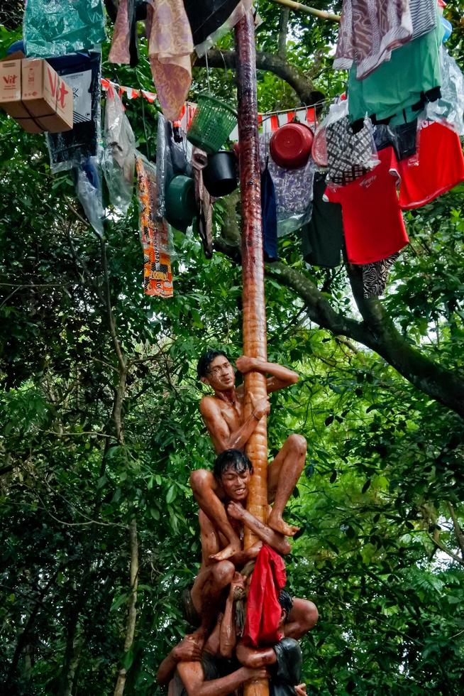 Pamulang, August 17, 2022. Various competitions to commemorate Indonesia's independence day were carried out in a simple but still lively manner. photo