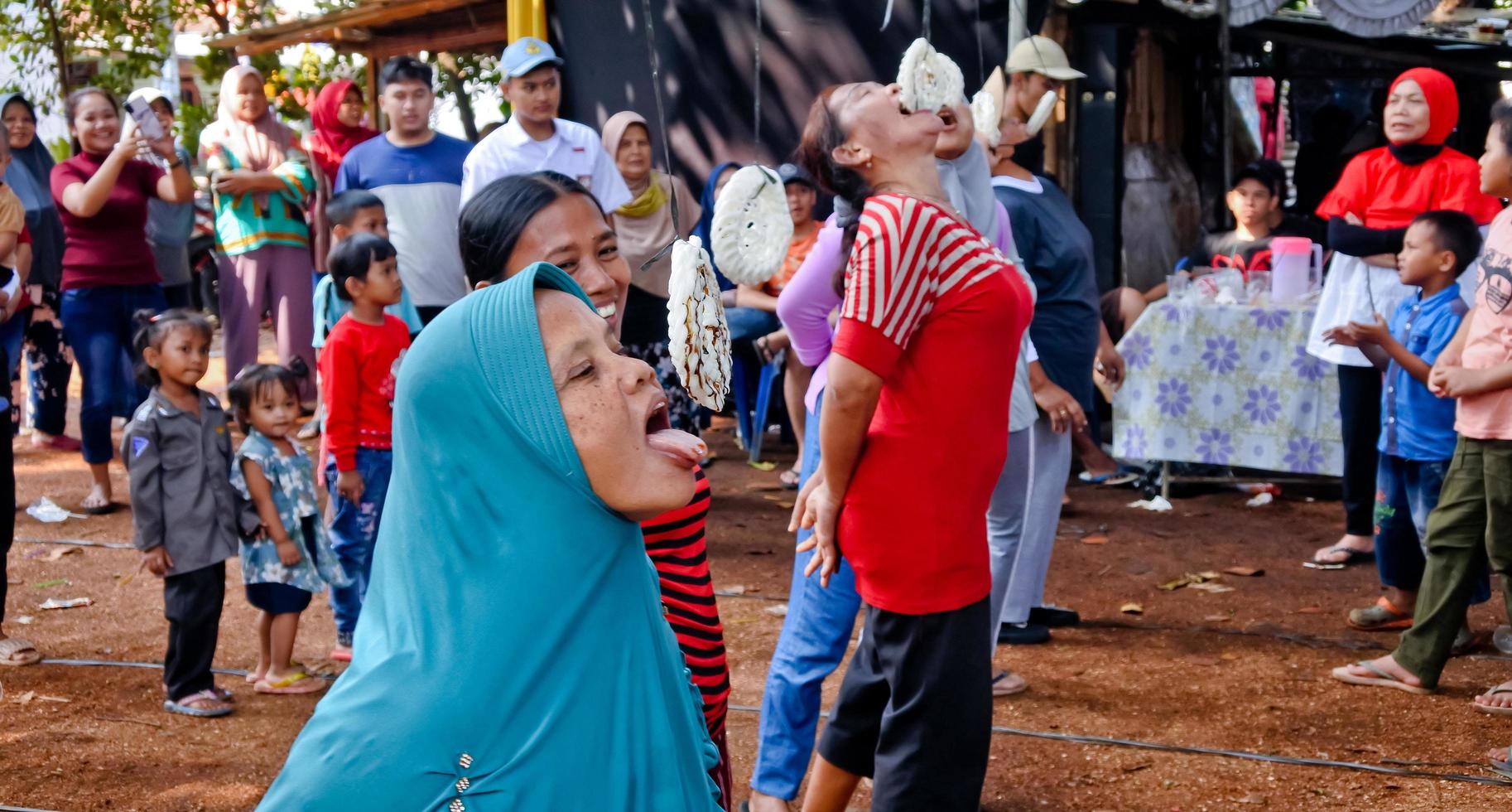 Pamulang, August 17, 2022. Various competitions to commemorate Indonesia's independence day were carried out in a simple but still lively manner. photo