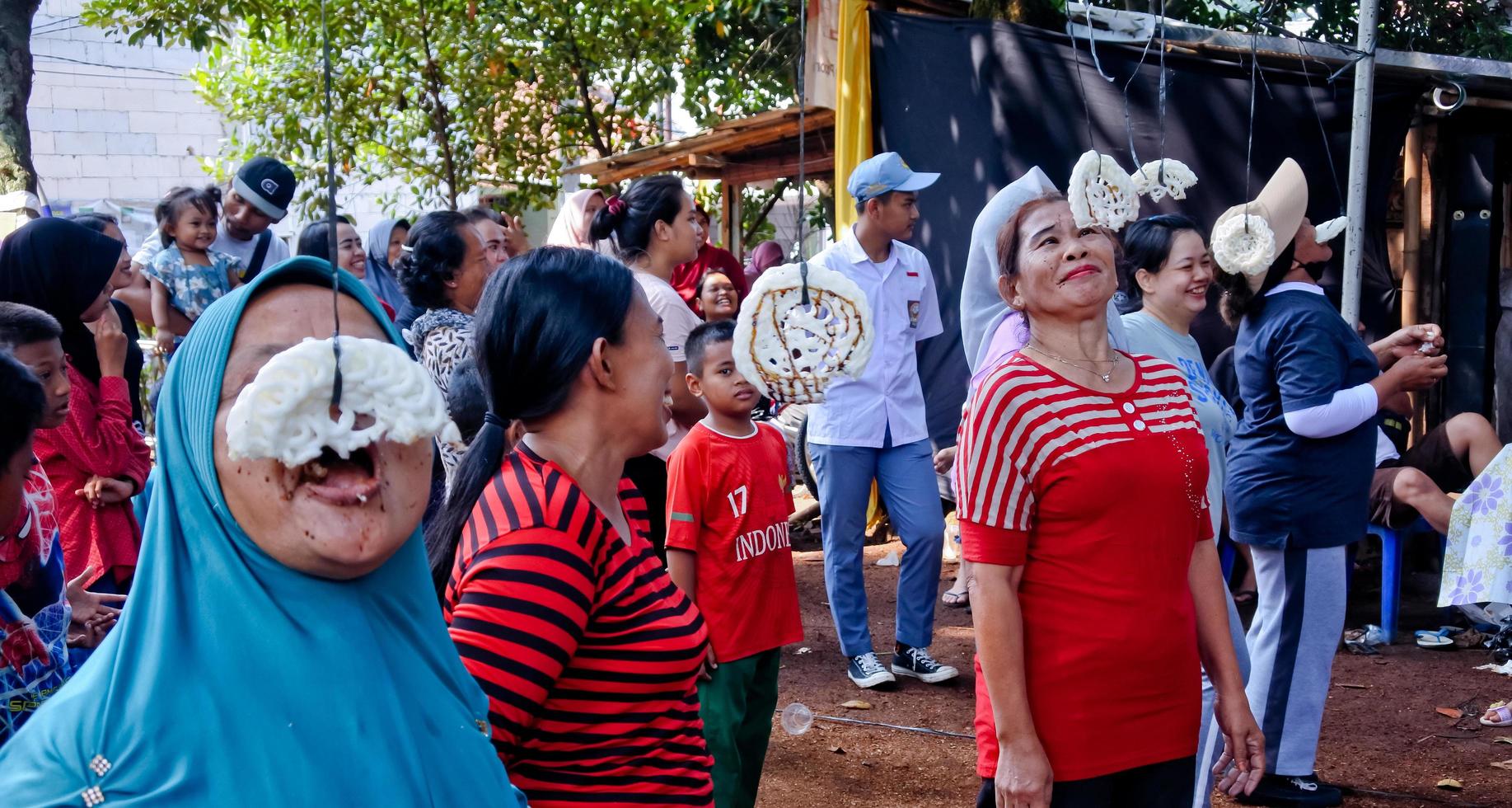 Pamulang, August 17, 2022. Various competitions to commemorate Indonesia's independence day were carried out in a simple but still lively manner. photo
