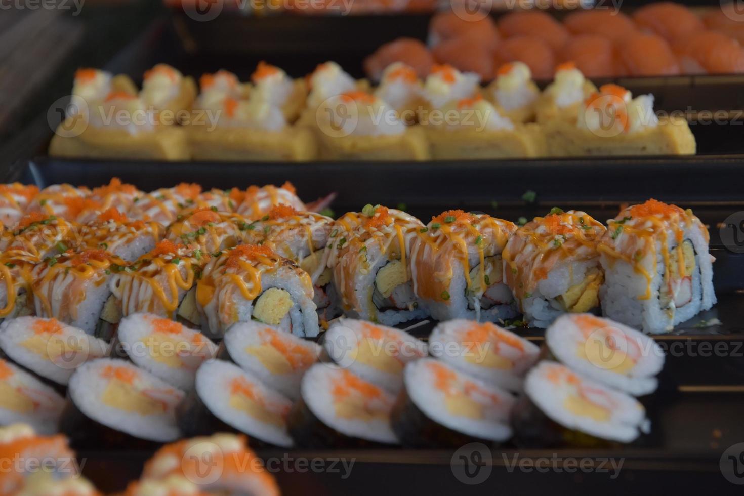 shusu en la mesa. comida japonesa. foto