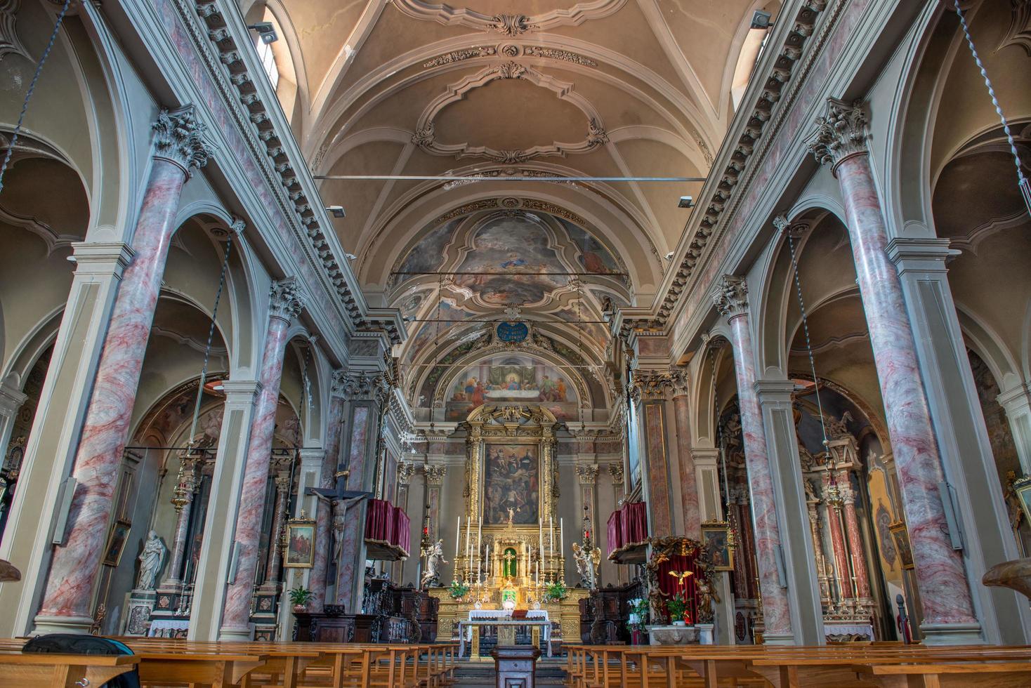 Church of San Giorgio The central nave is marked by Corinthian photo