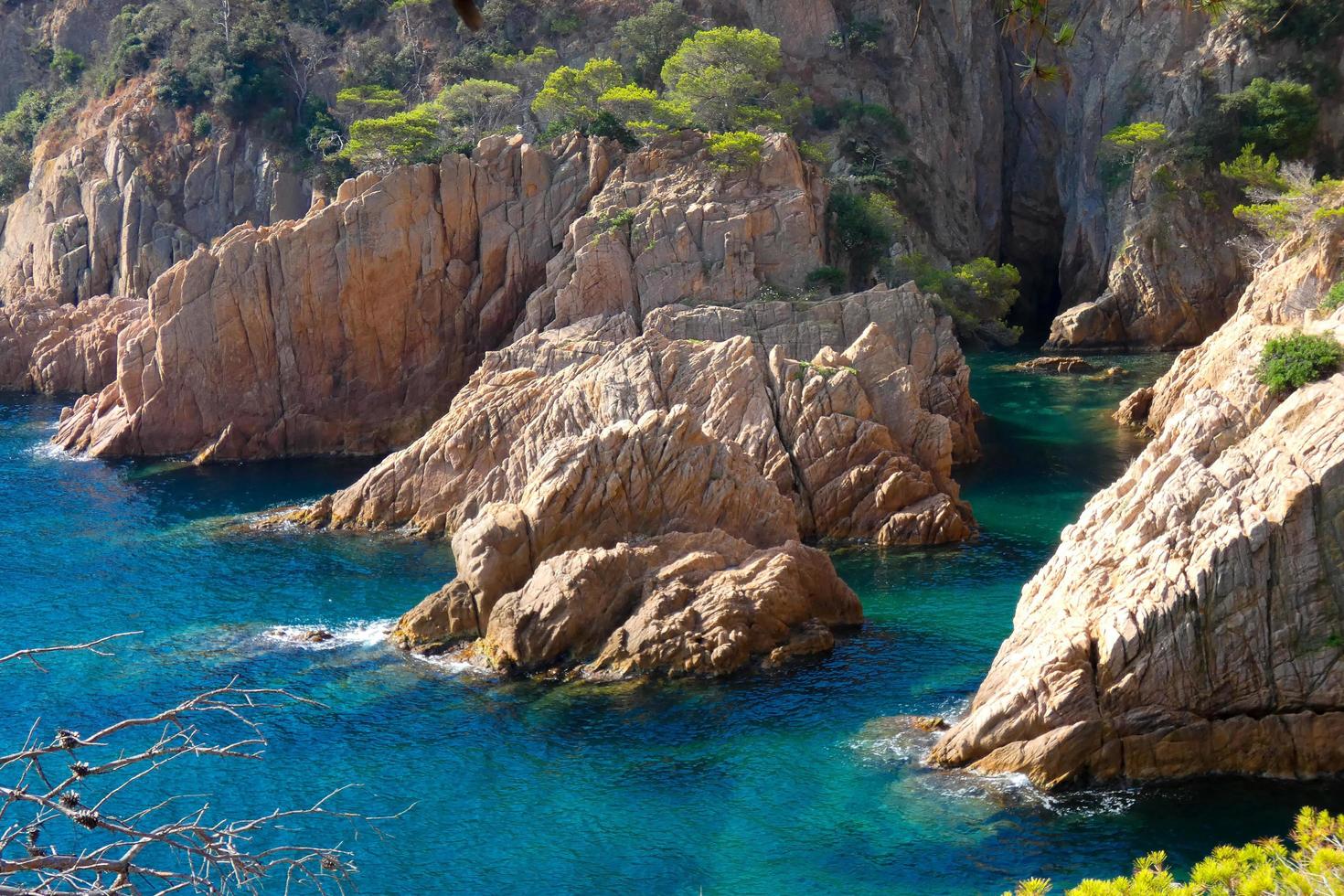 vista de la costa brava catalana, españa foto