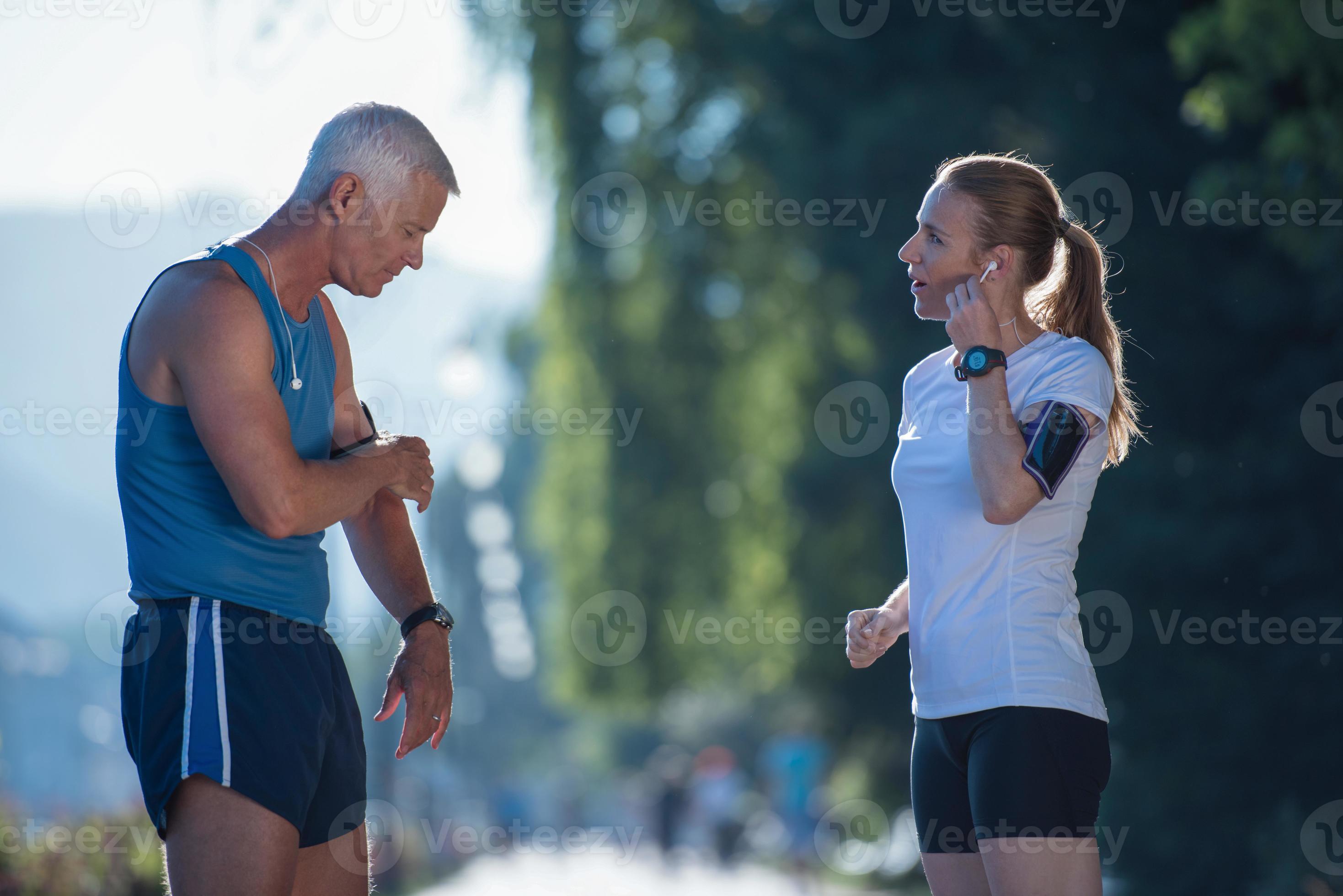 Jogging Couple Planning Running Route And Setting Music 10980750 Stock jogging-free-stock-photo-public-domain-pictures