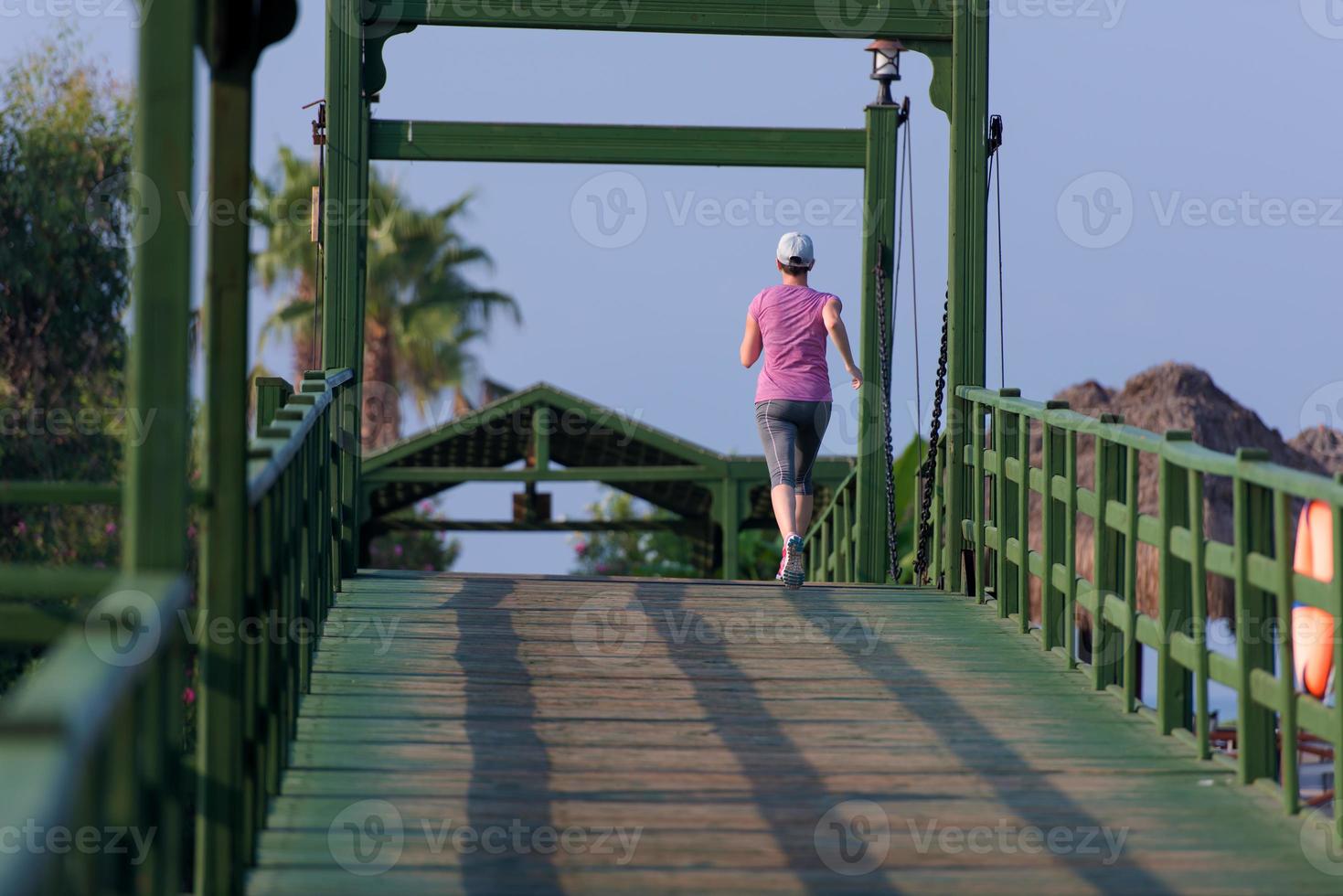 mujer deportiva trotar foto