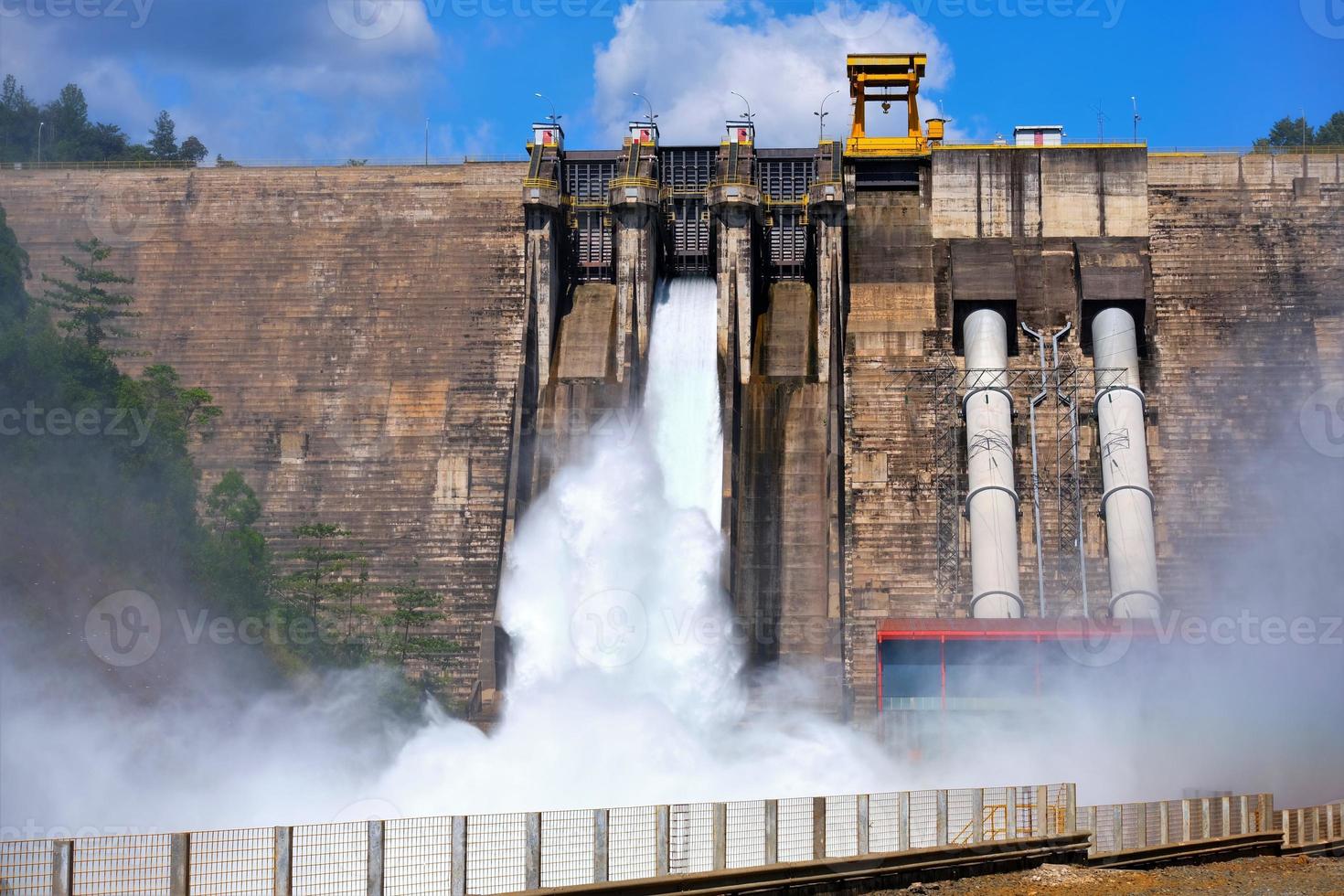 Photo of the Balambano hydroelectric dam