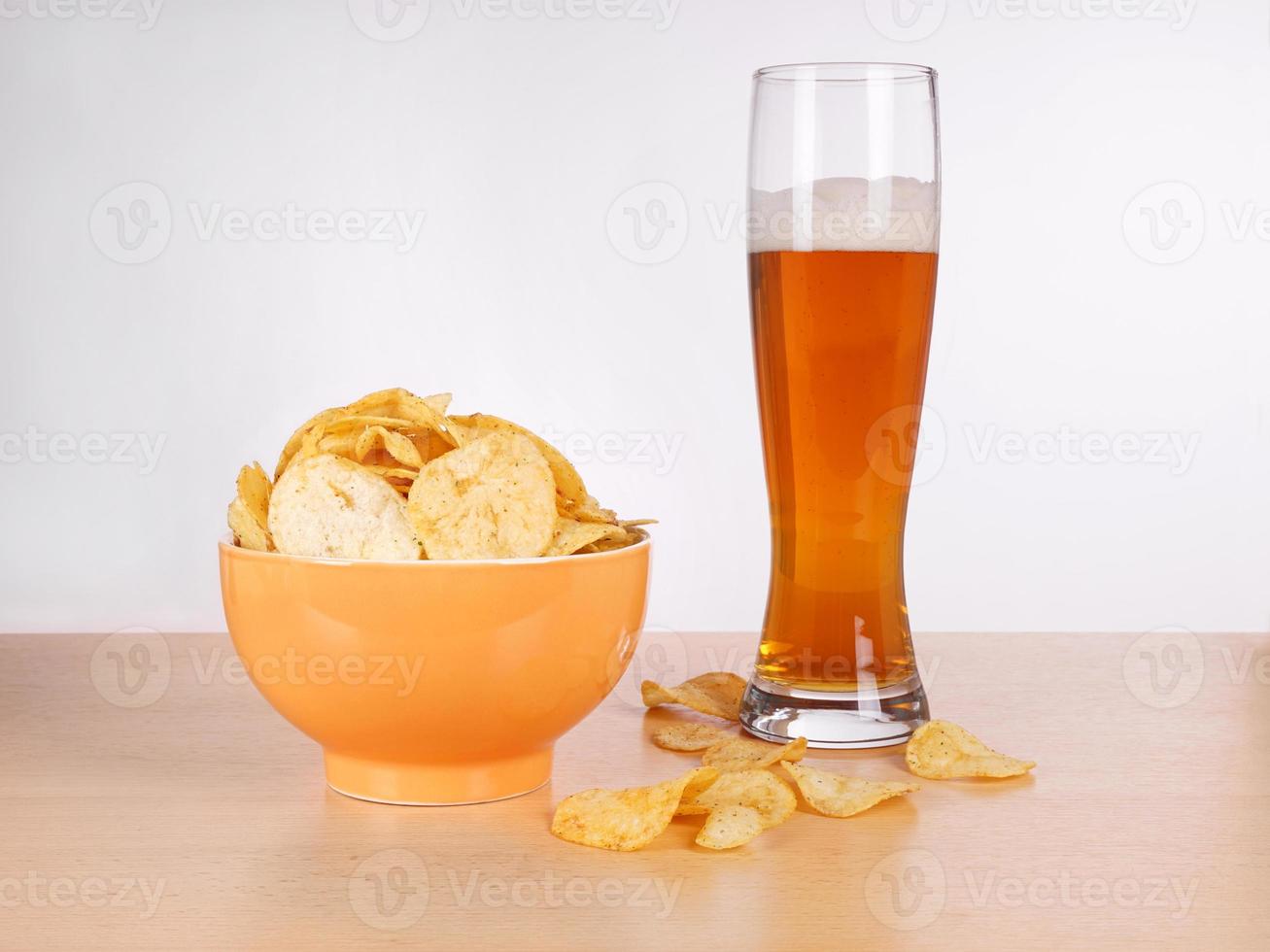 potato chips and beer photo