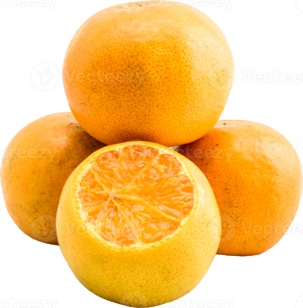 oranje fruit en plak voor de helft blad geïsoleerd png