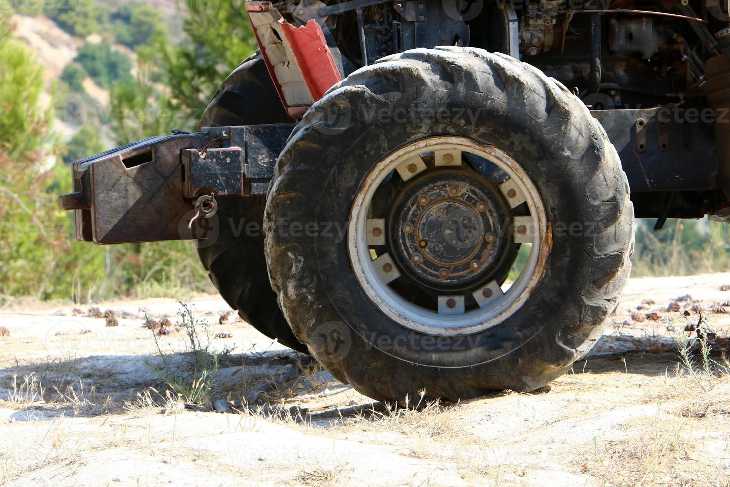 The wheel is widely used in various mechanisms and tools. photo