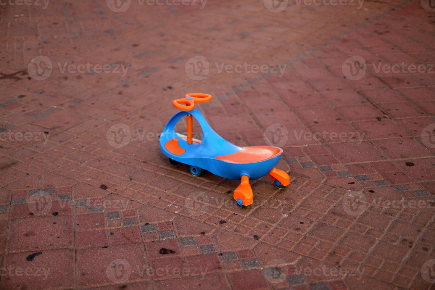 The wheel is widely used in various mechanisms and tools. photo
