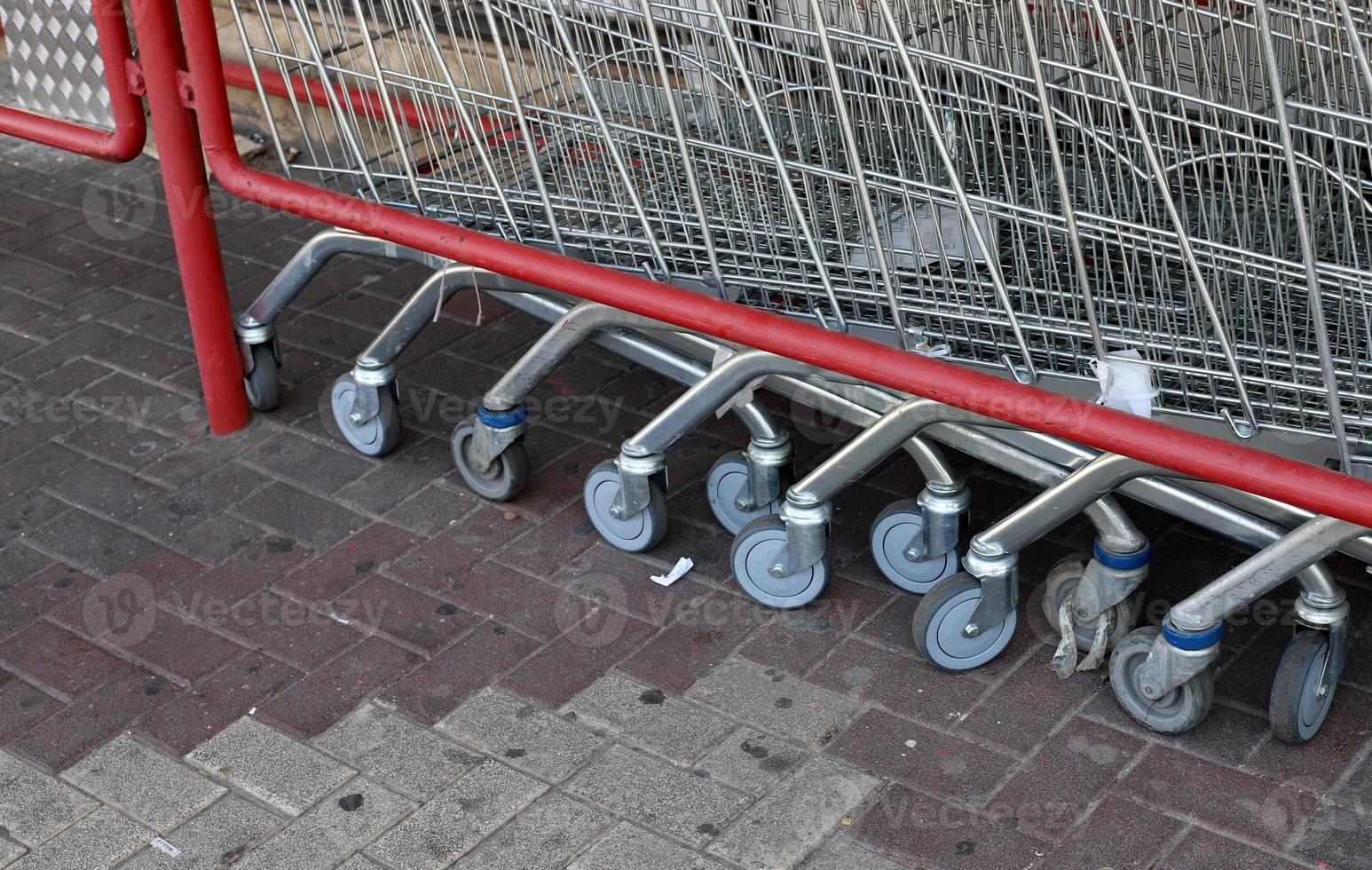 The wheel is widely used in various mechanisms and tools. photo