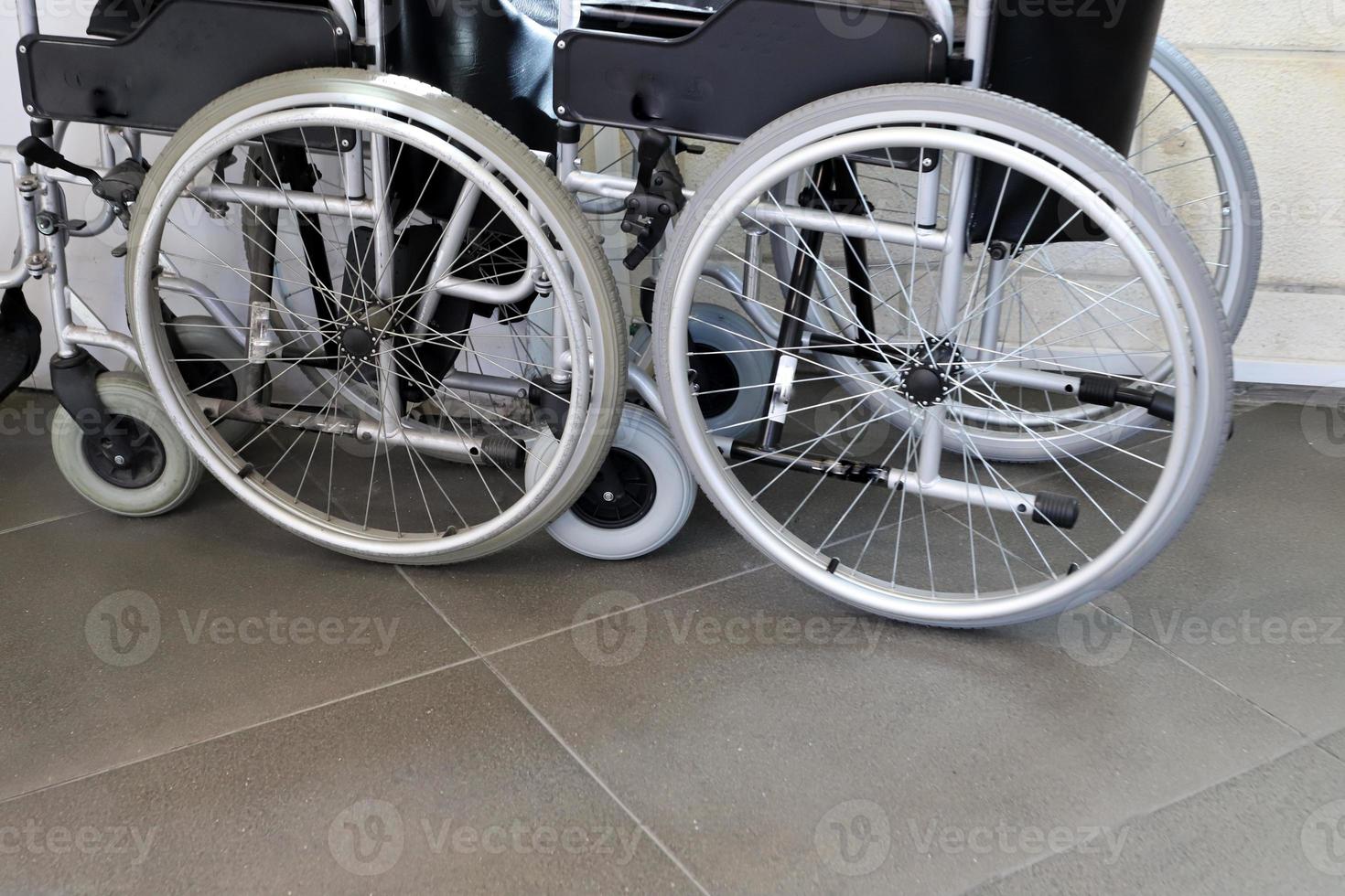 The wheel is widely used in various mechanisms and tools. photo