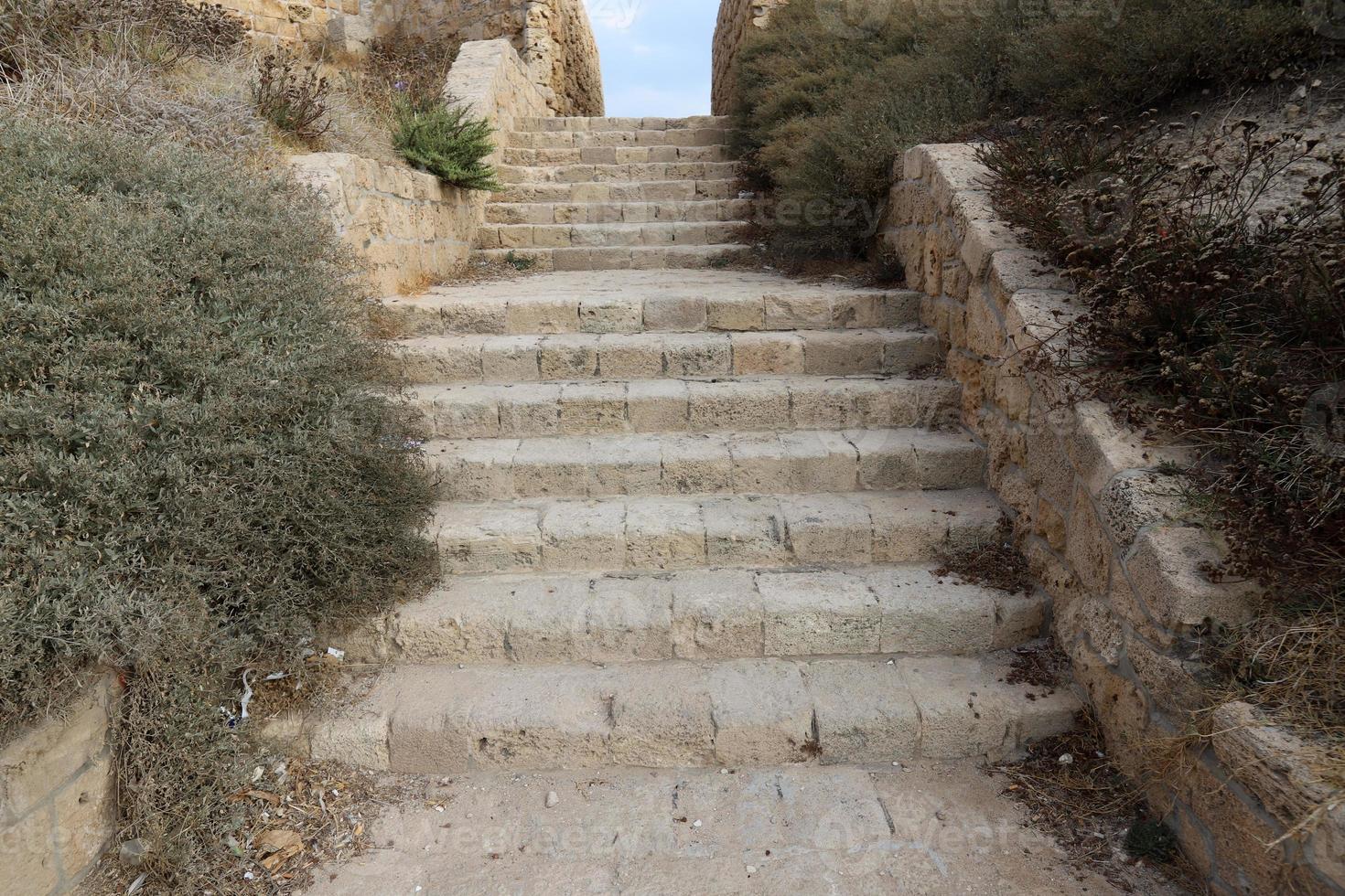 escalera en el parque de la ciudad. foto