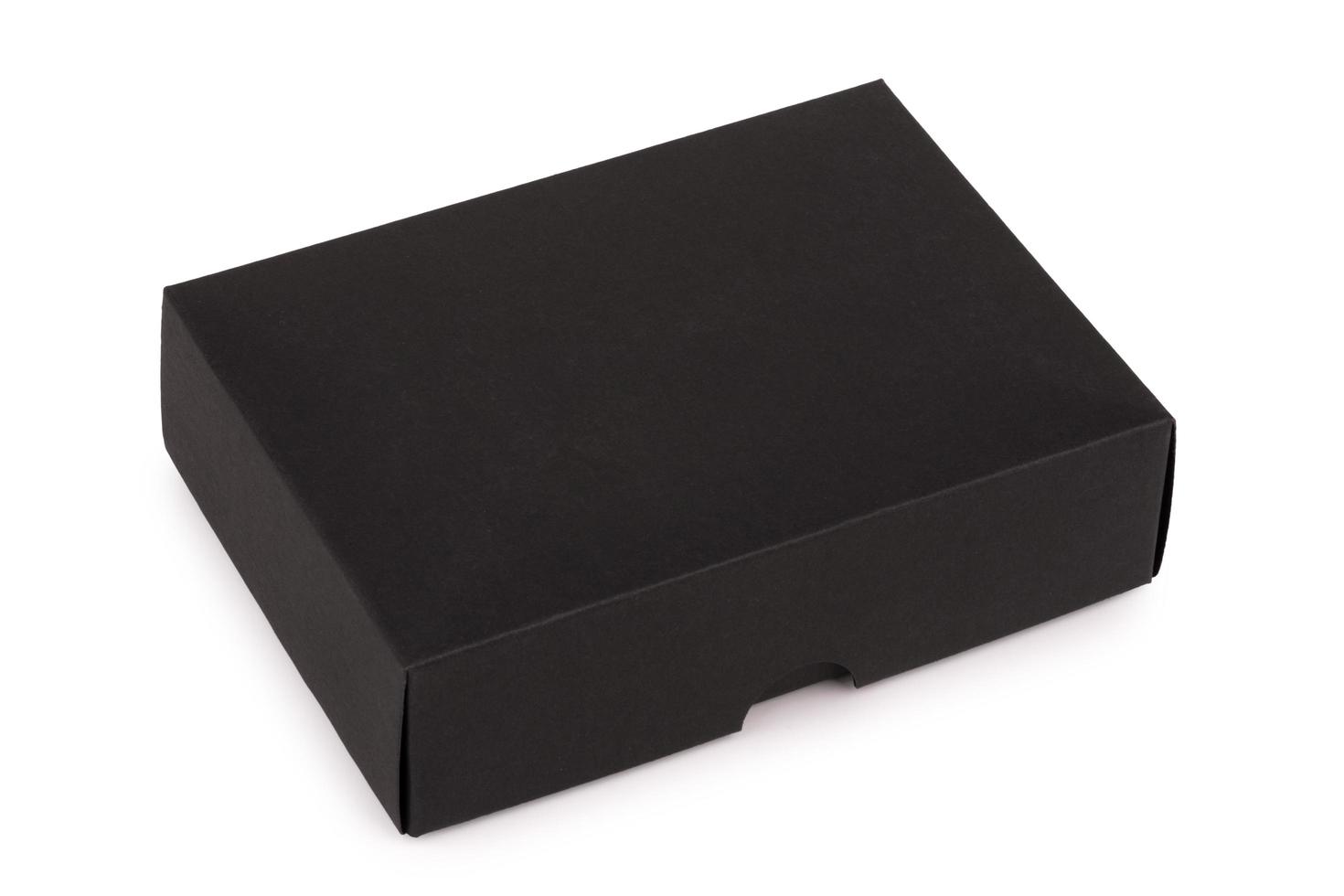 caja de cartón negra aislada en un fondo blanco foto