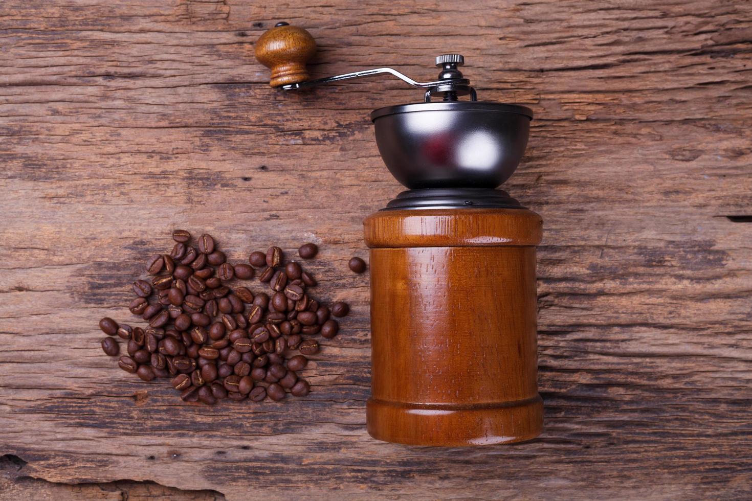 Coffee grinder and coffee beans photo