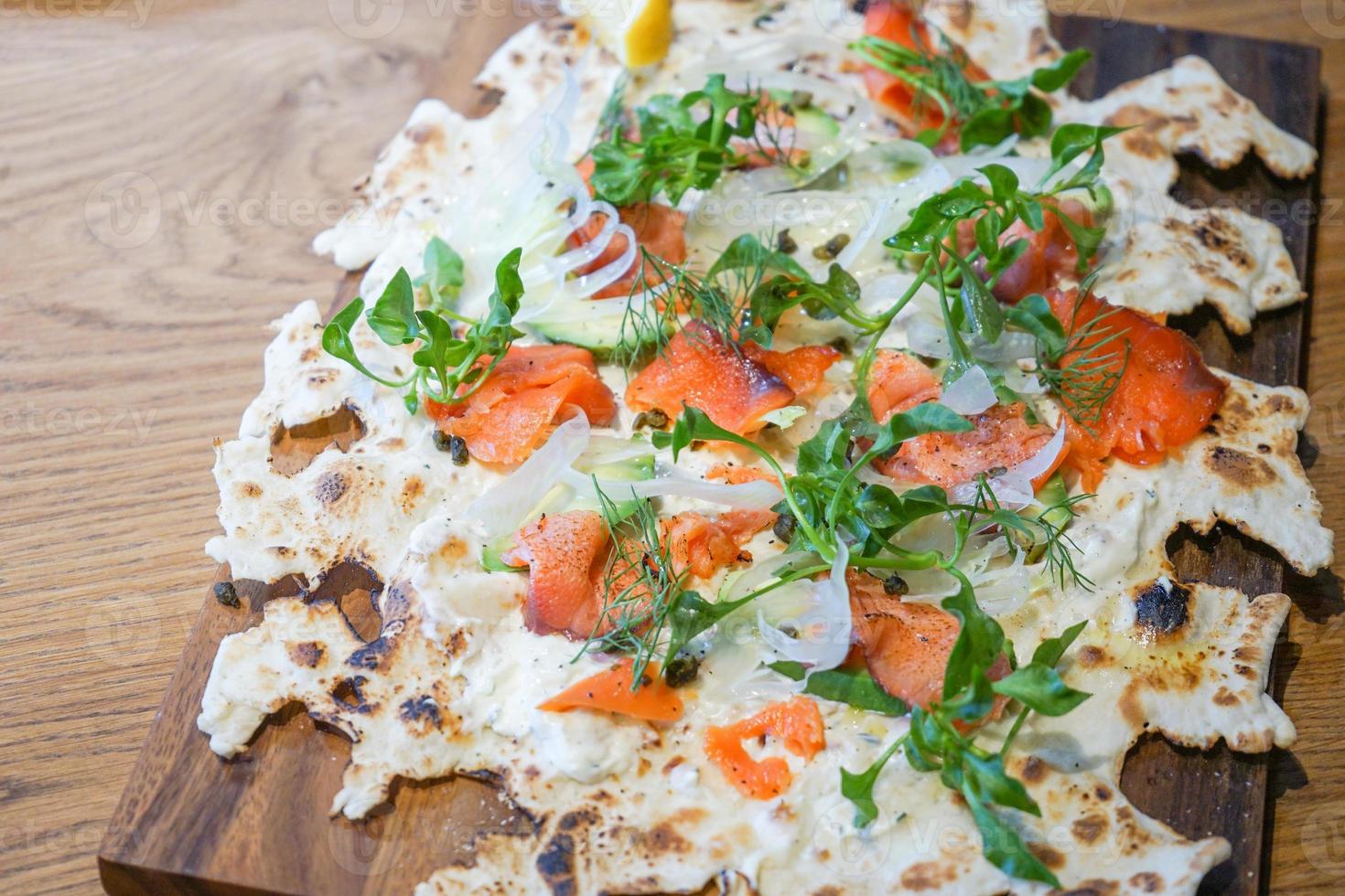 smoked salmon pizza photo