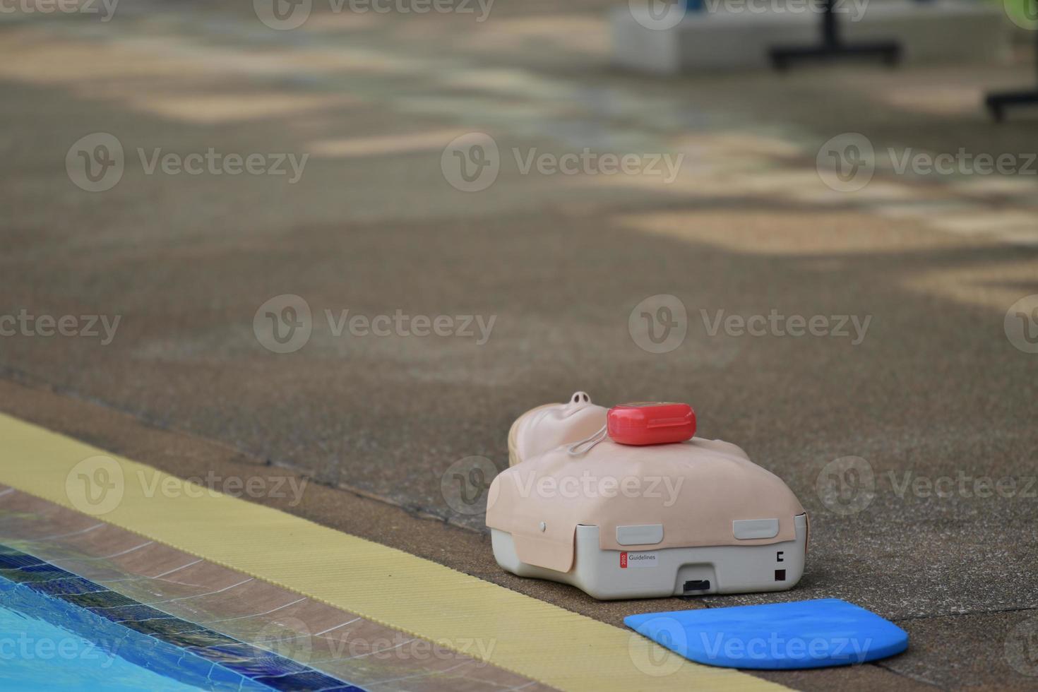 CPR trainner basic life support photo