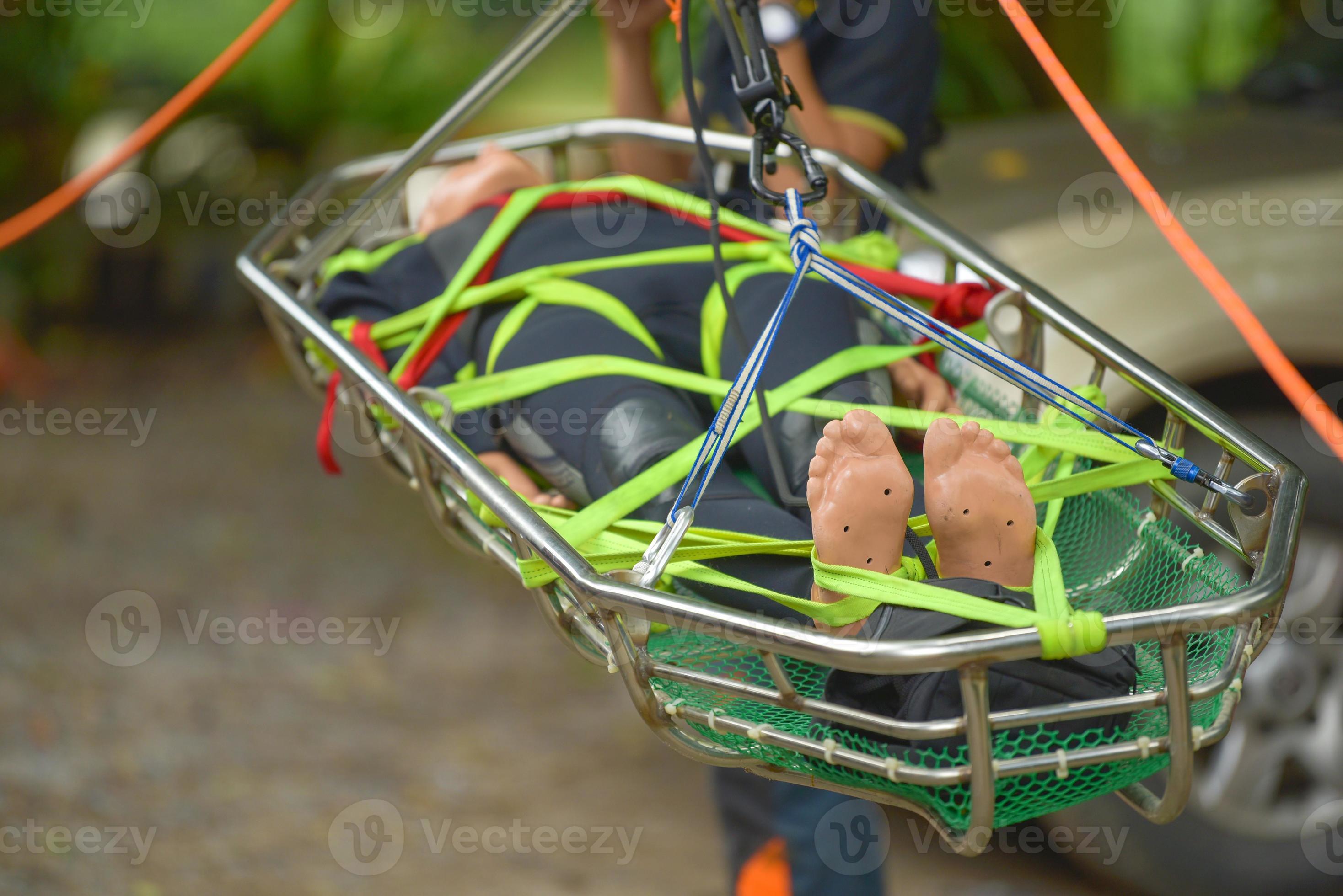 basket stretcher training rope rescue 11070283 Stock Photo at Vecteezy