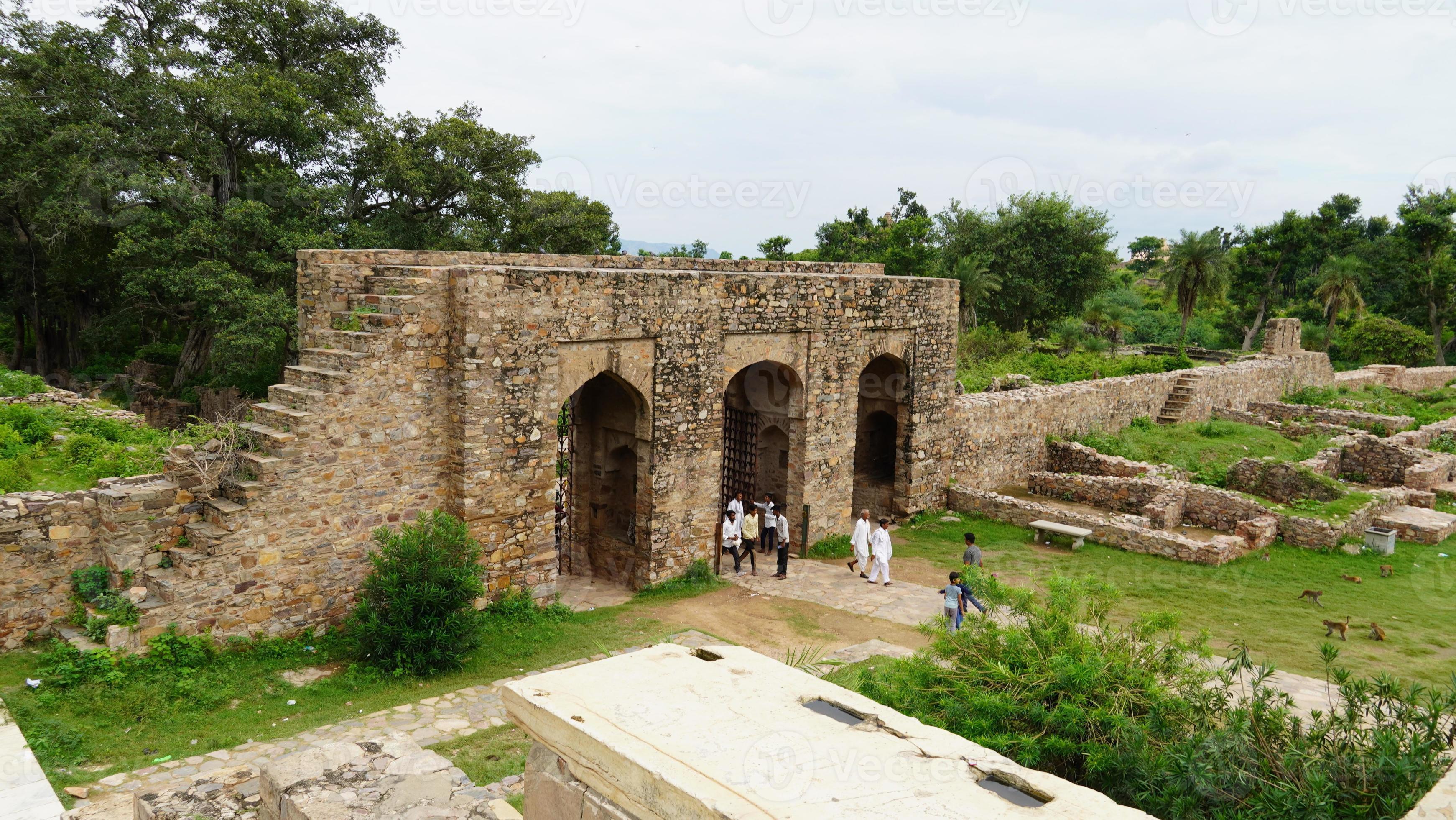hunted bhangarh fort rajasthan hd image 11086405 Stock Photo at Vecteezy