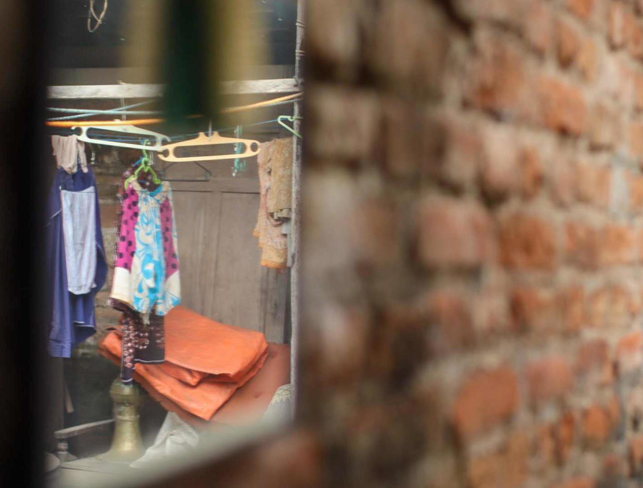 Clothesline looks from the mirror photo