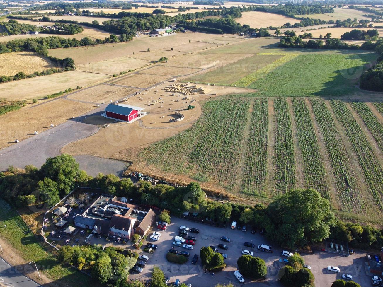 vista aérea del campo de cricket en el parque público local de hemel hempstead inglaterra gran bretaña foto